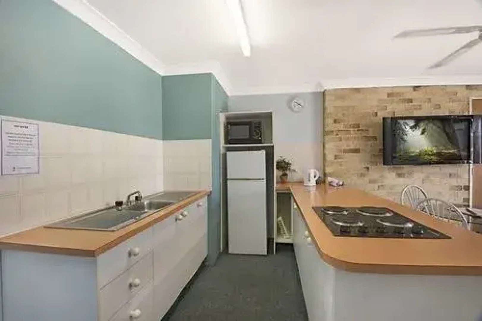 Allamanda Apartments