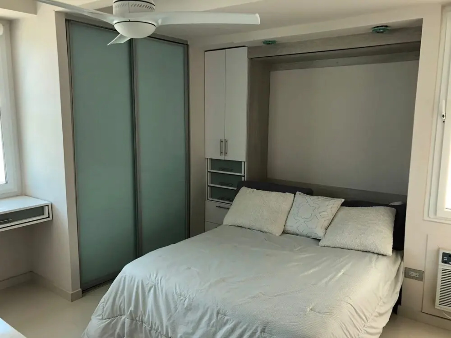 Beach Front  Amapola SeaSide Apt