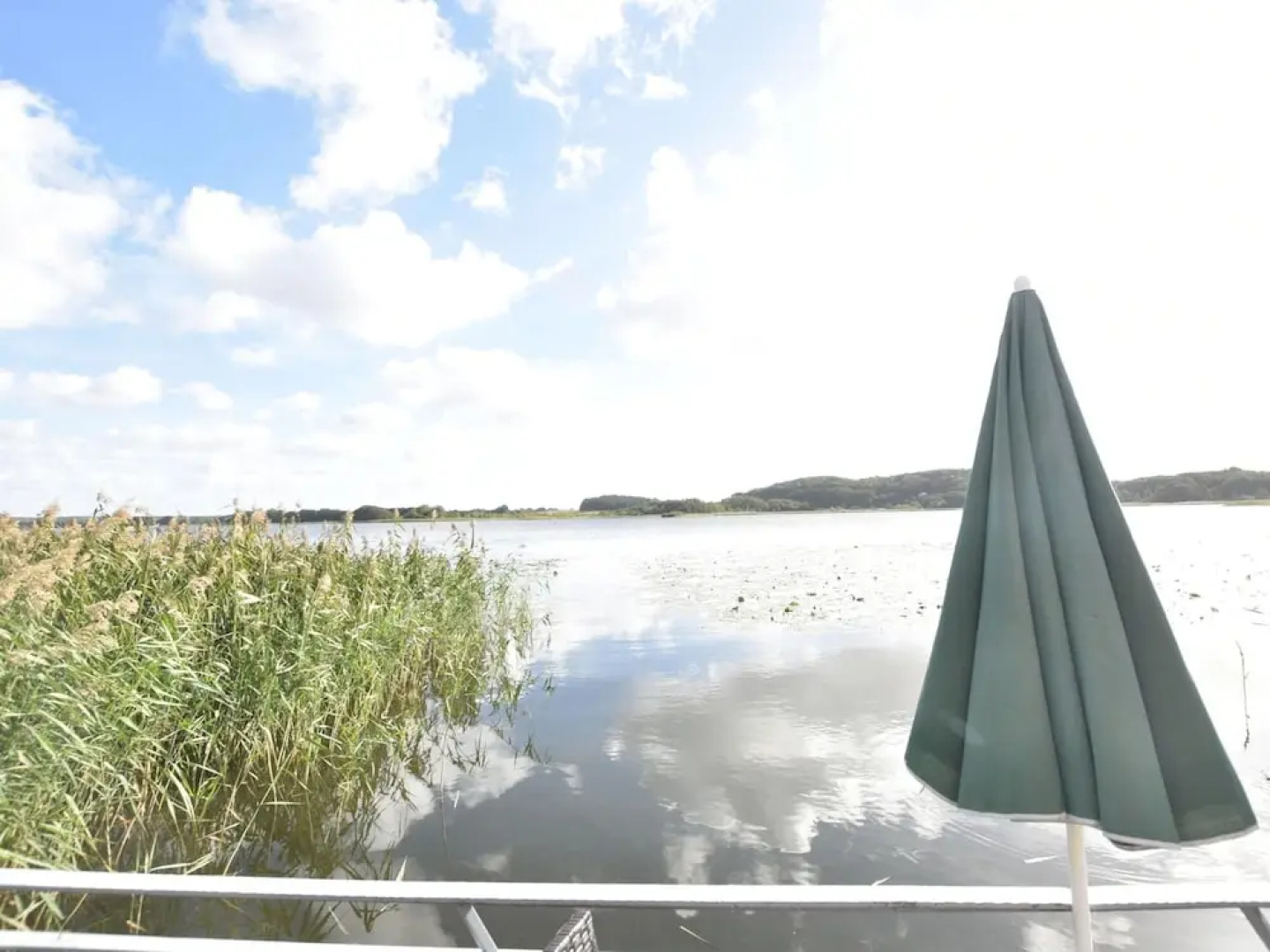 Bootshaus Direkt am See mit Eigenem Steg an der Ostsee