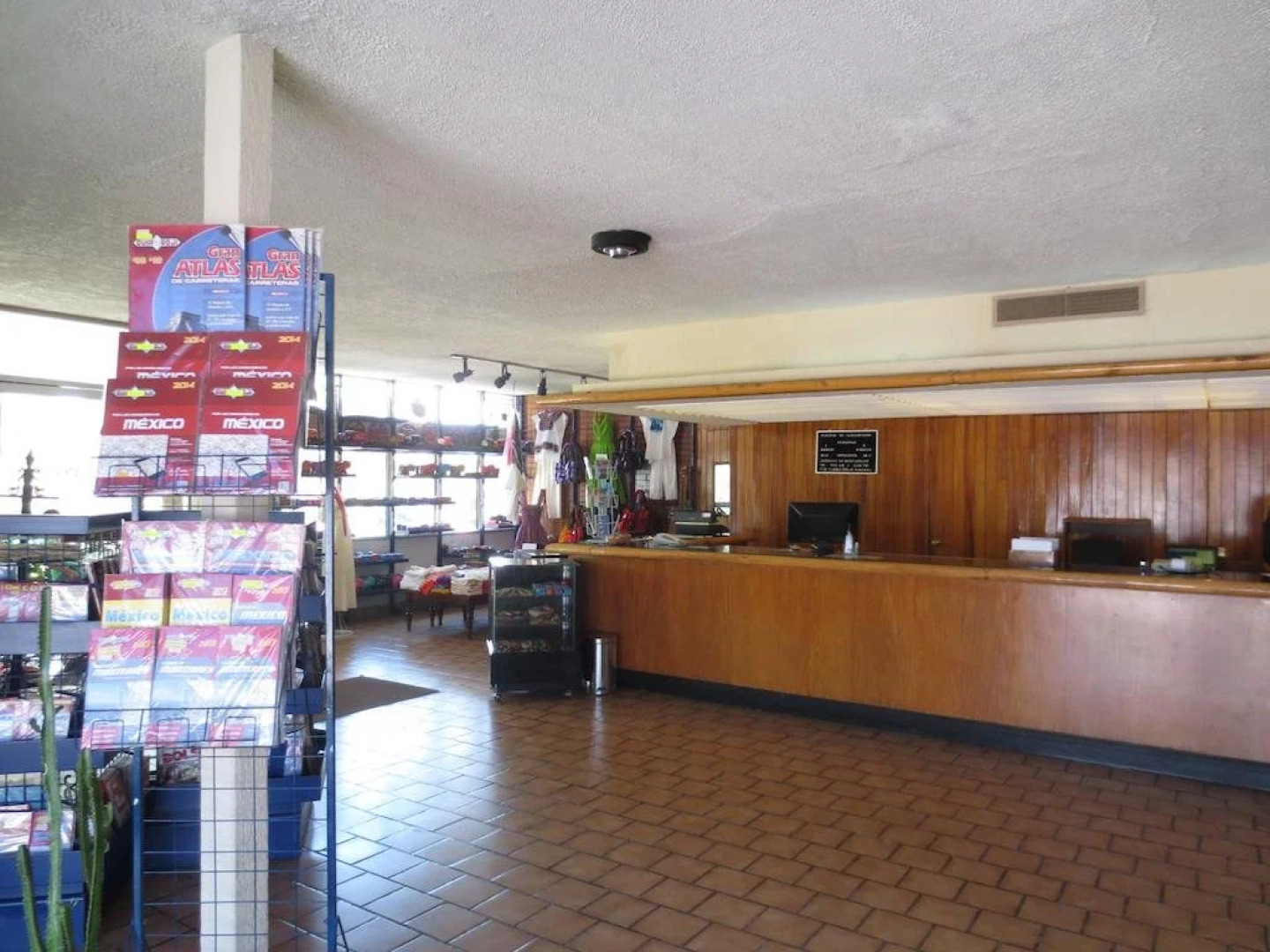 Hotel Las Palmas Midway Inn