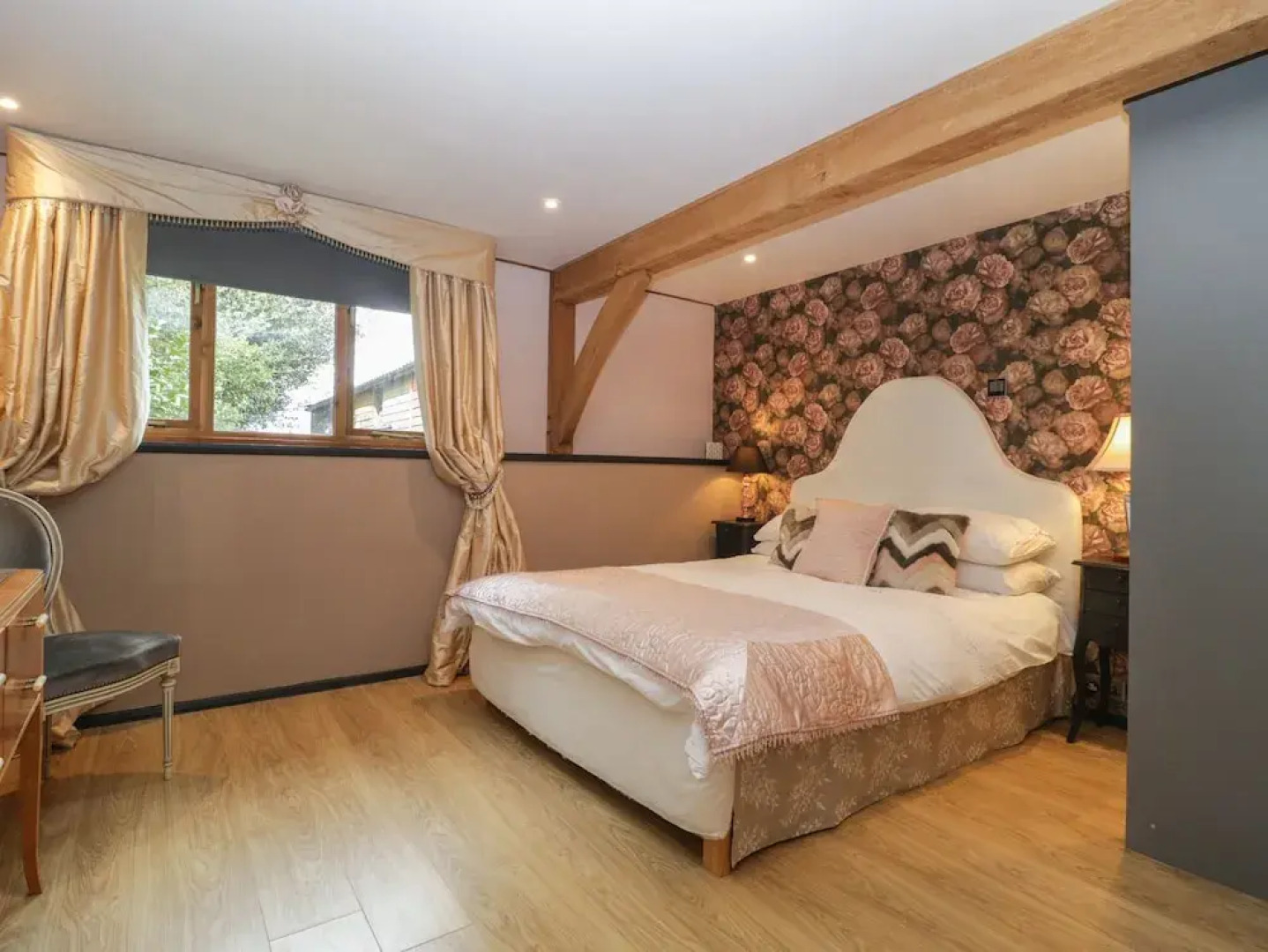 The Courtyard - Hilltop Barn