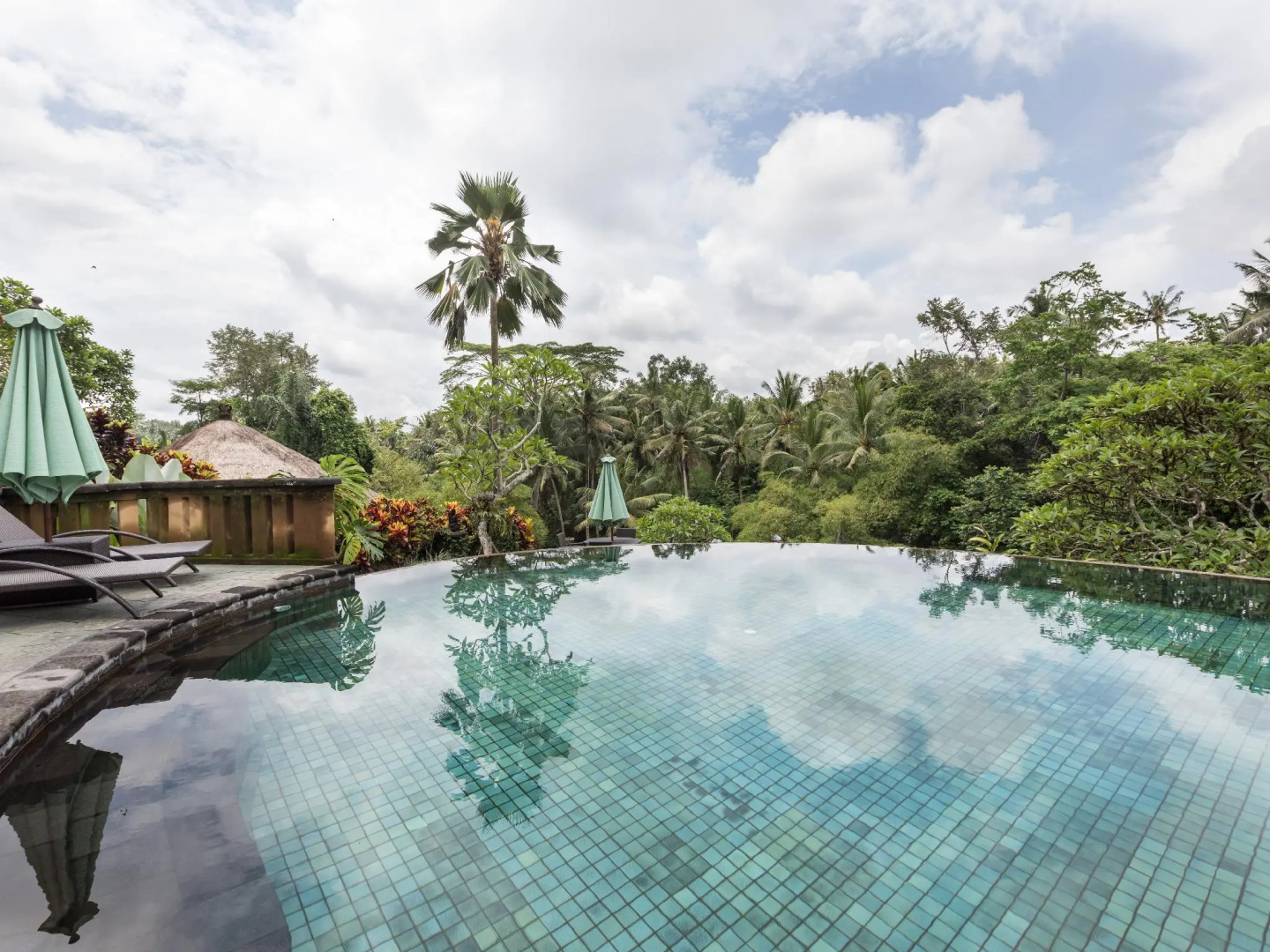 Villa Semana Resort & Spa