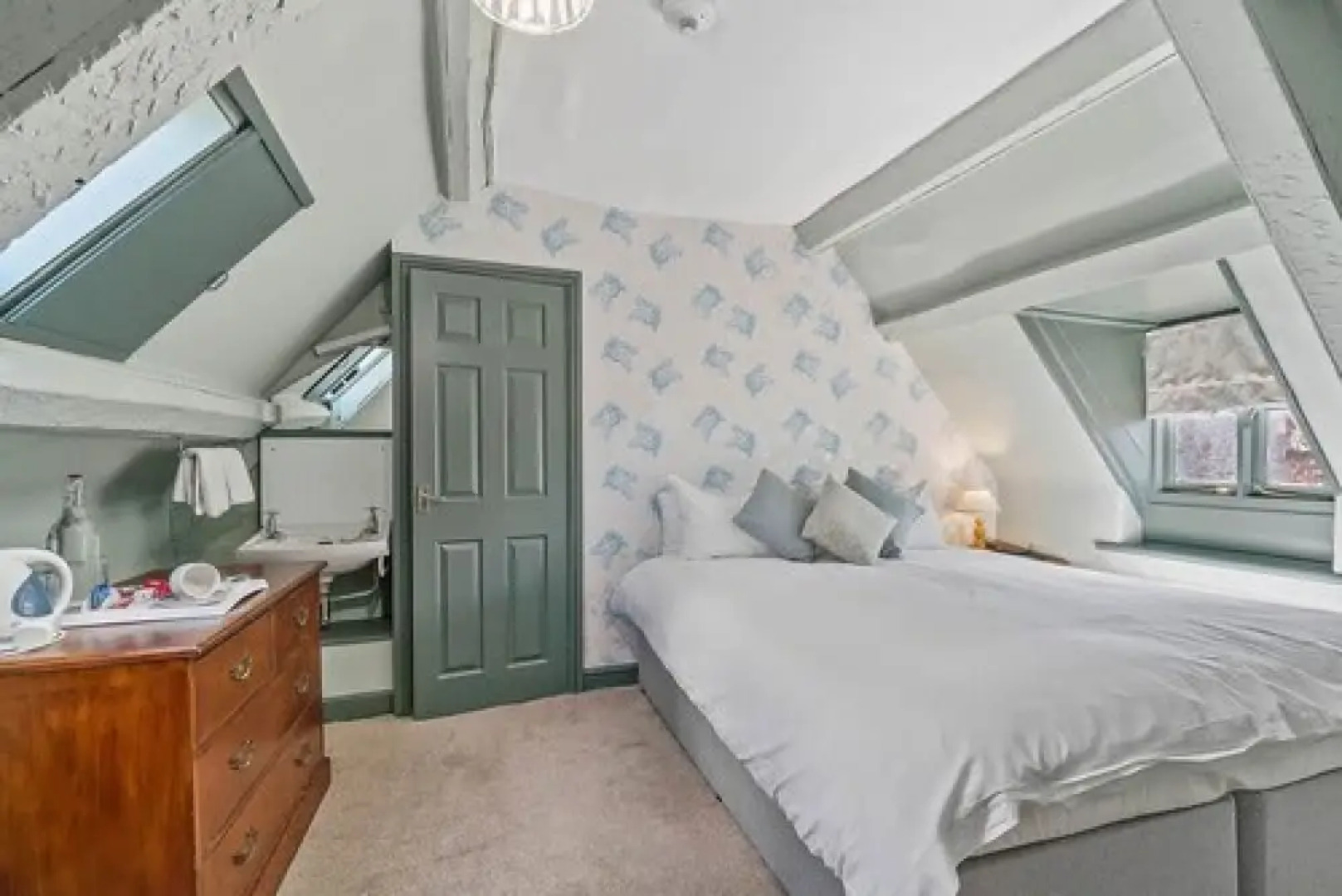 The Ancient Gatehouse Hotel