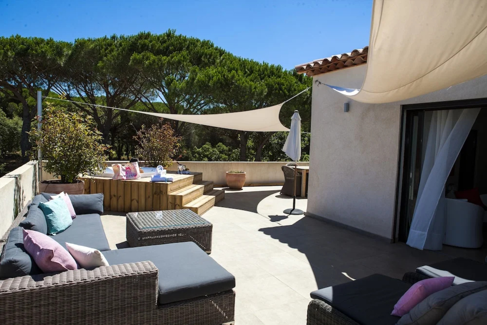 Font Mourier - INH 32236