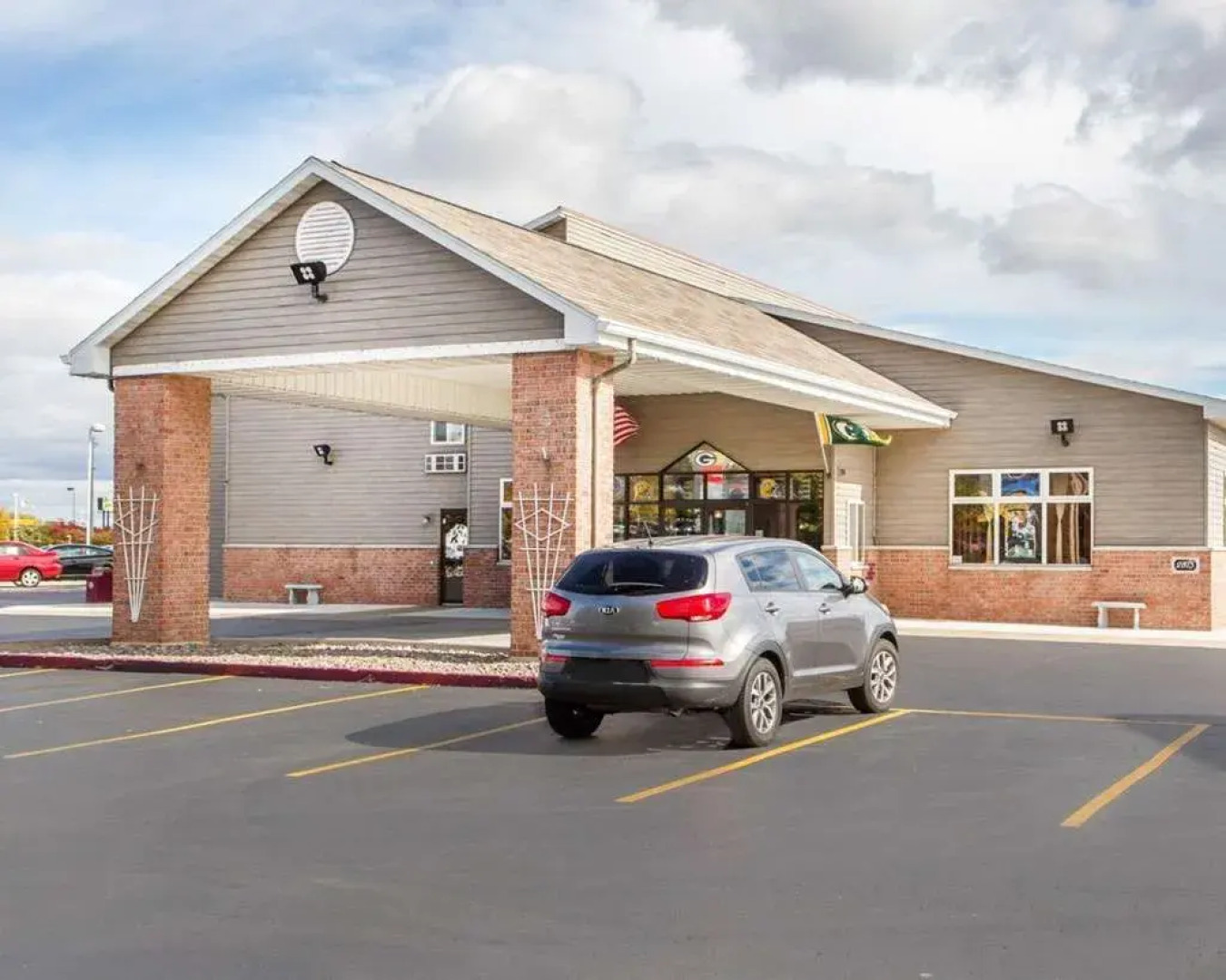 AmericInn by Wyndham Green Bay Near Stadium