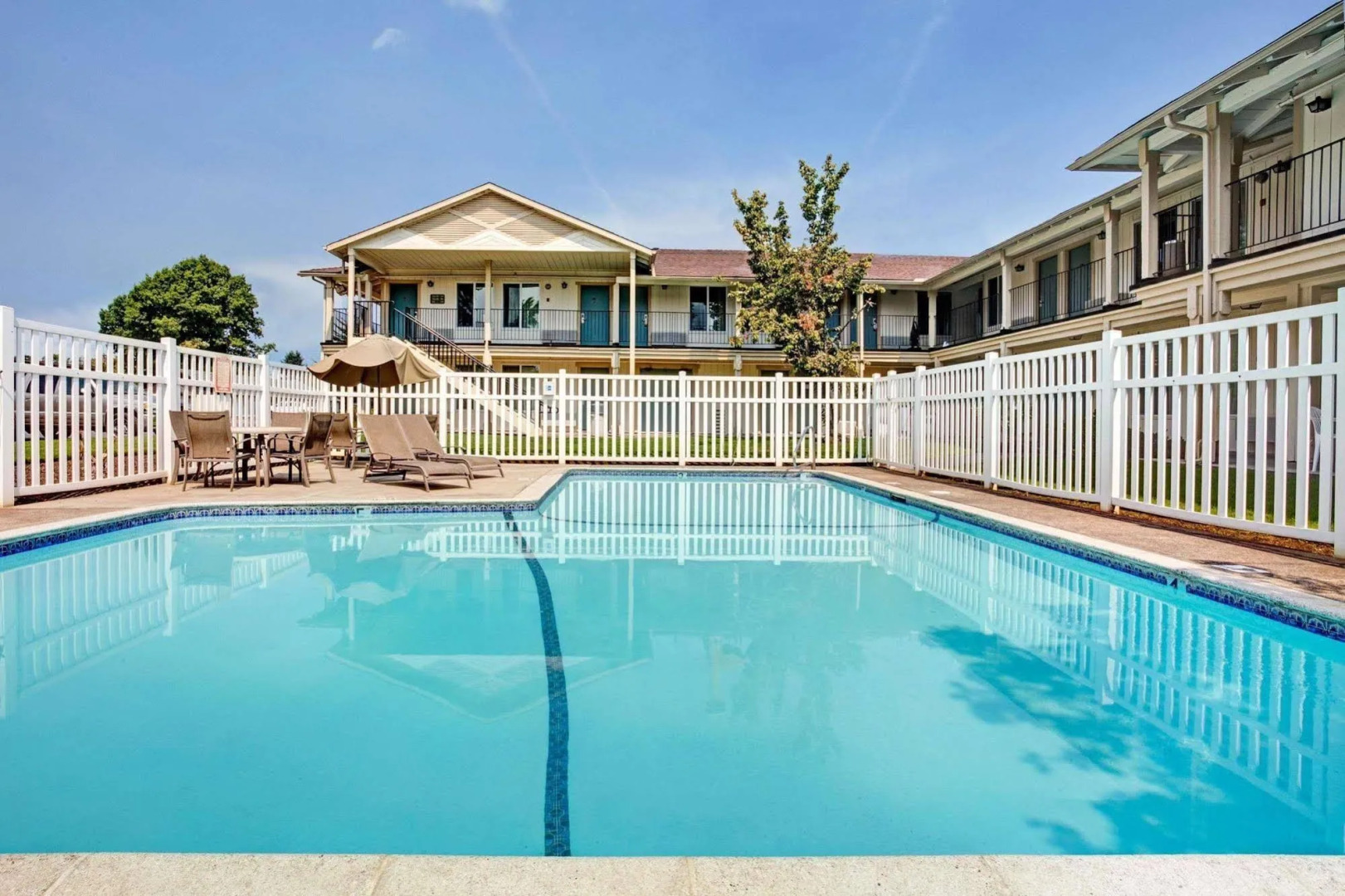 Super 8 Creswell/South Eugene