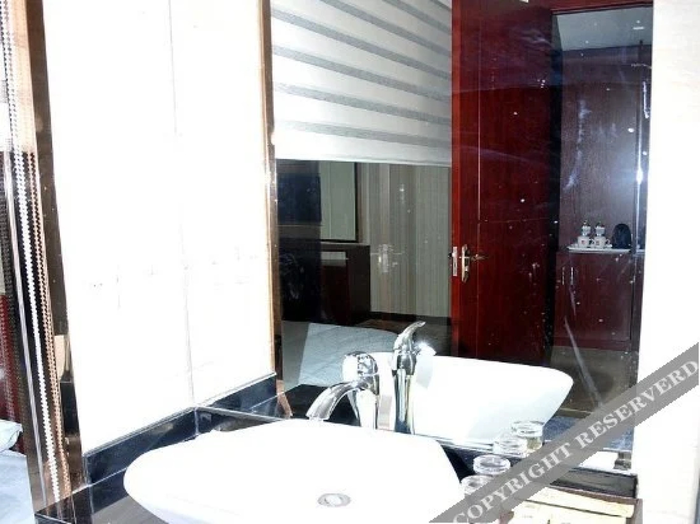 Zhonghao Holiday Hotel