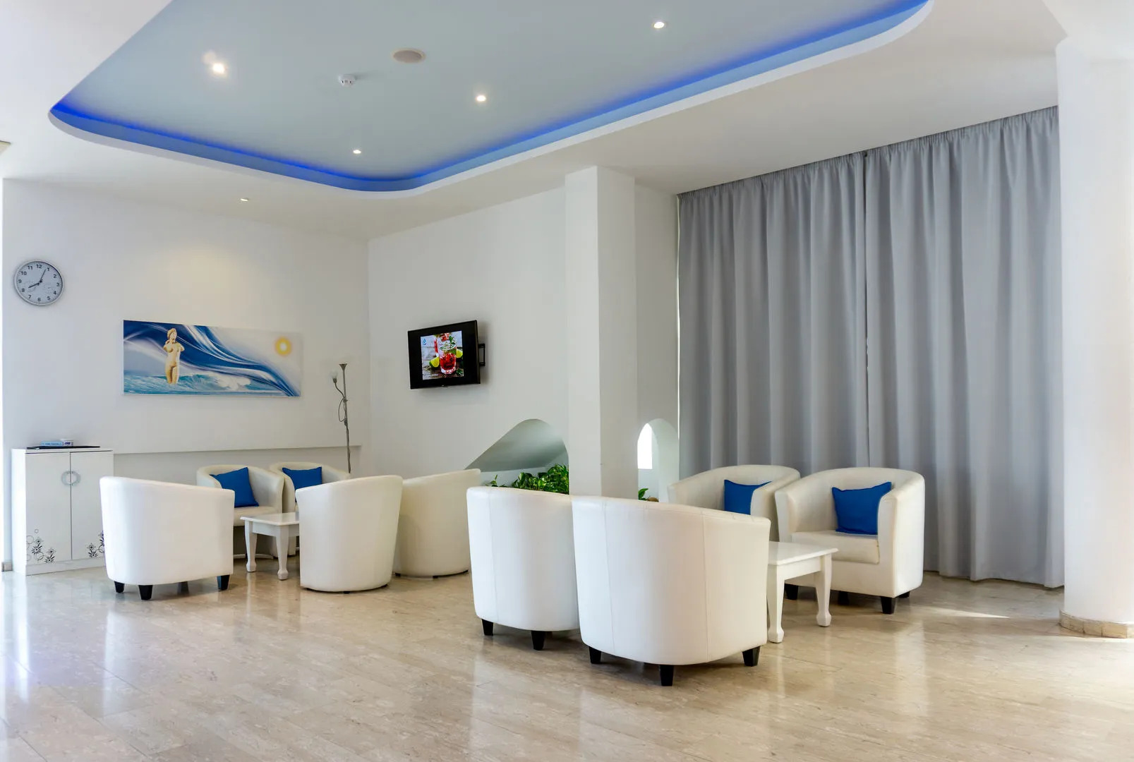 Anonymous Beach Hotel - Adults Only