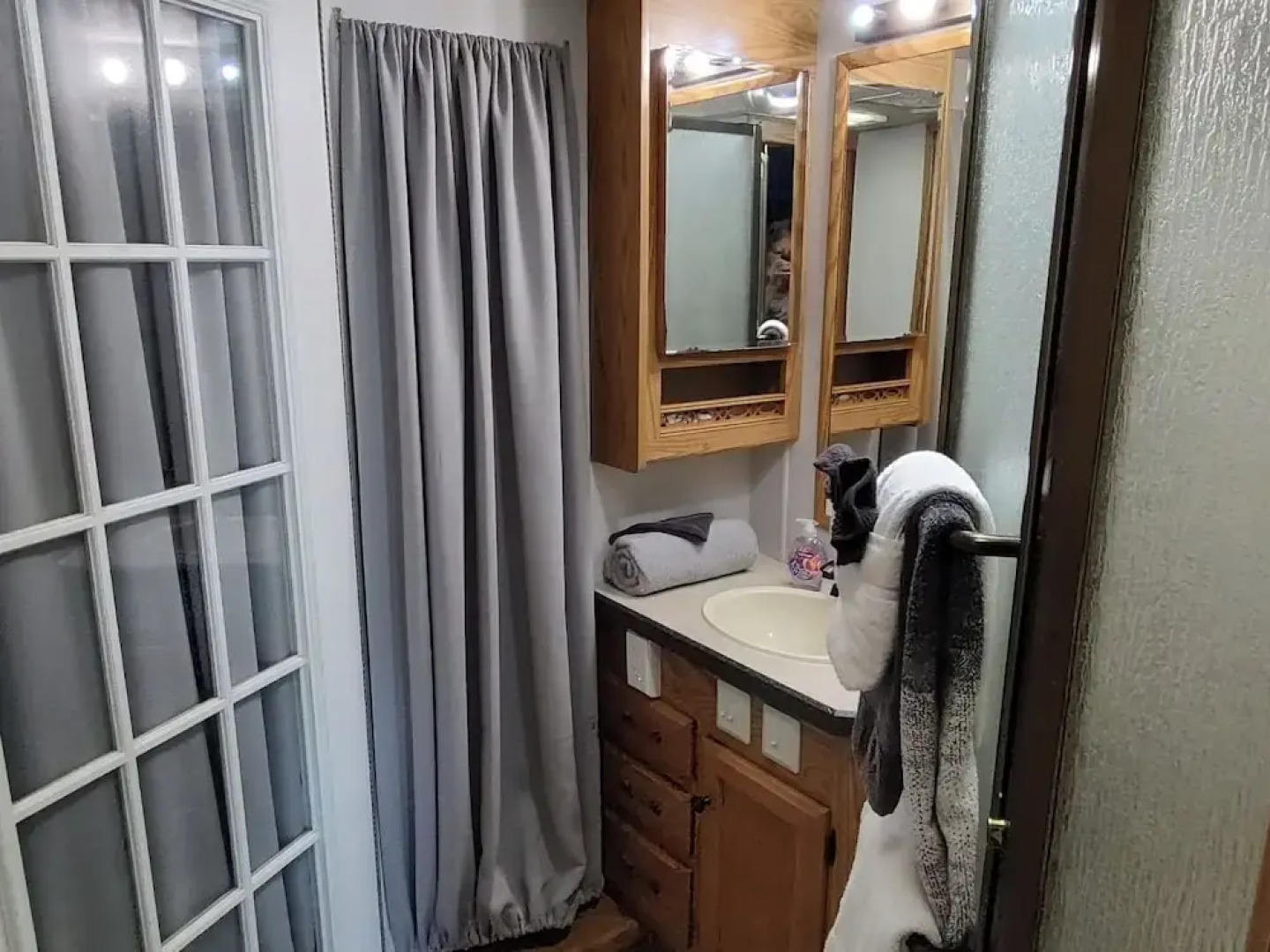 Vigilante Inn Covered Wagon