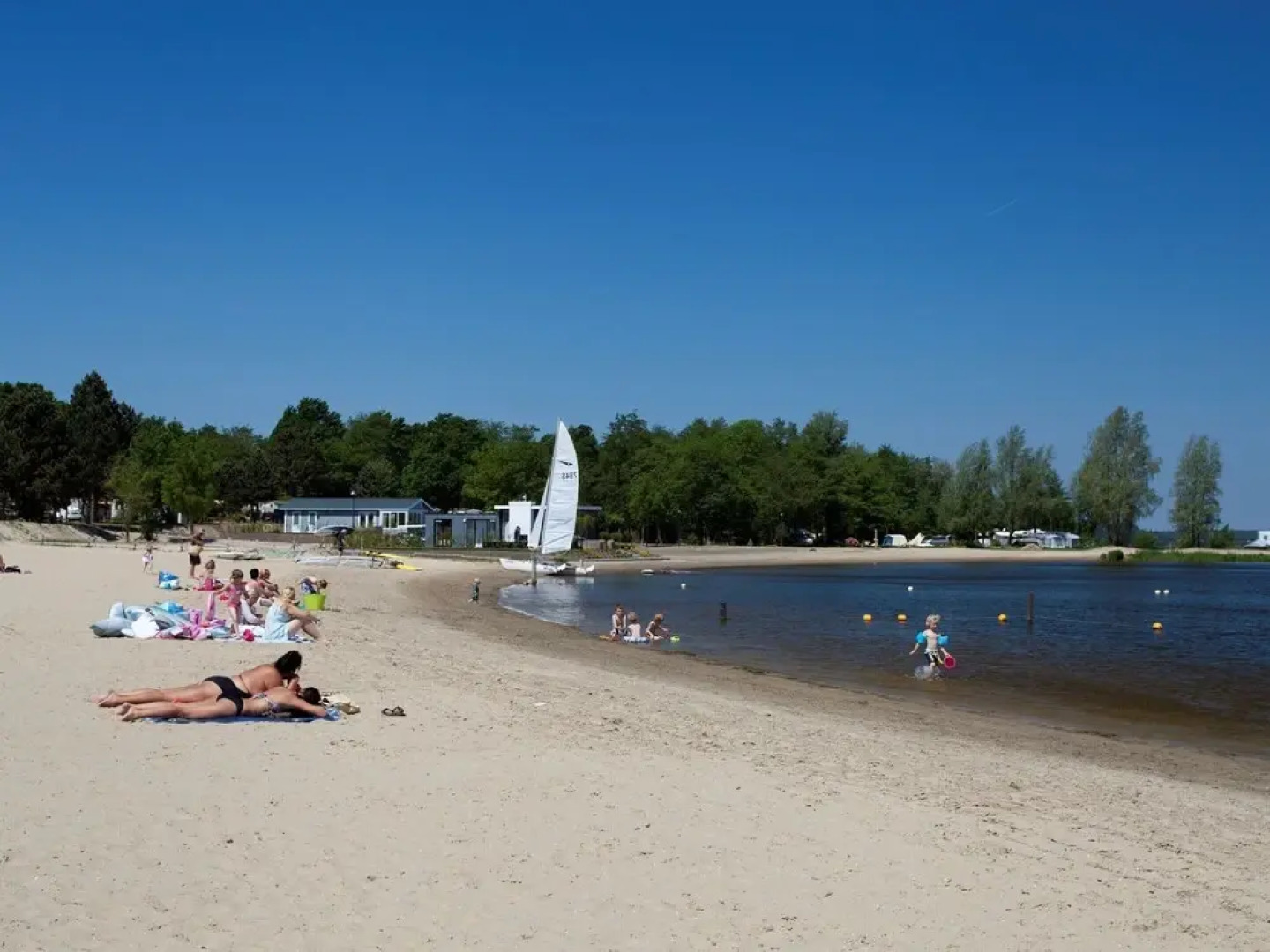 Veluwemeer Chalet Park Retreat