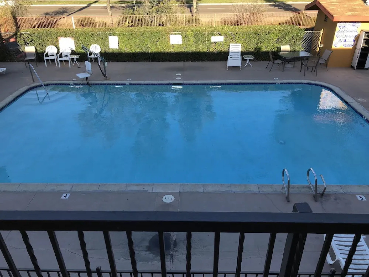 Americas Best Value Inn & Suites Escondido