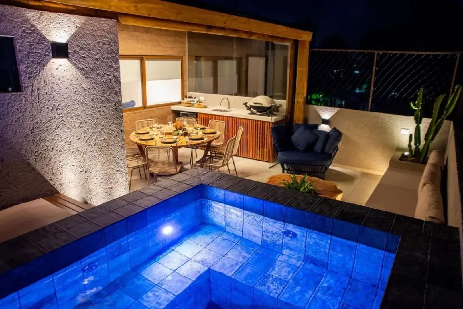 Cobertura Nica Beira-mar Barra Bali Resort