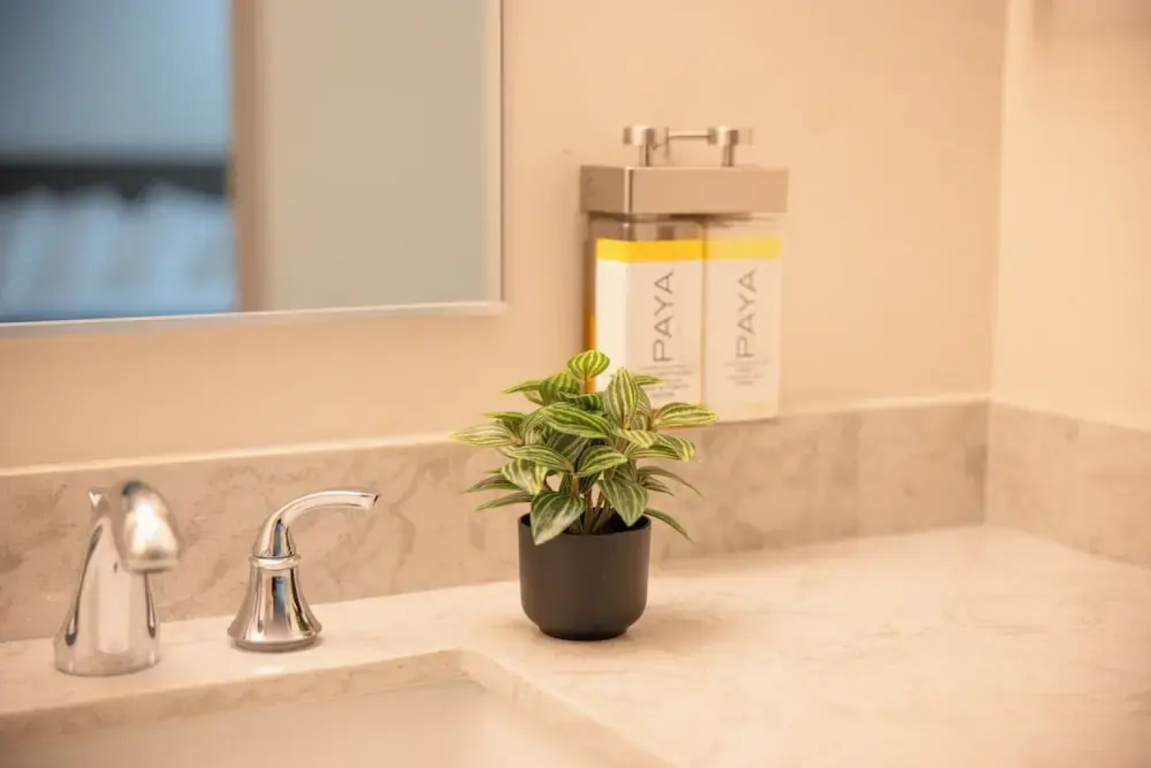 Inn At Moss Landing Point