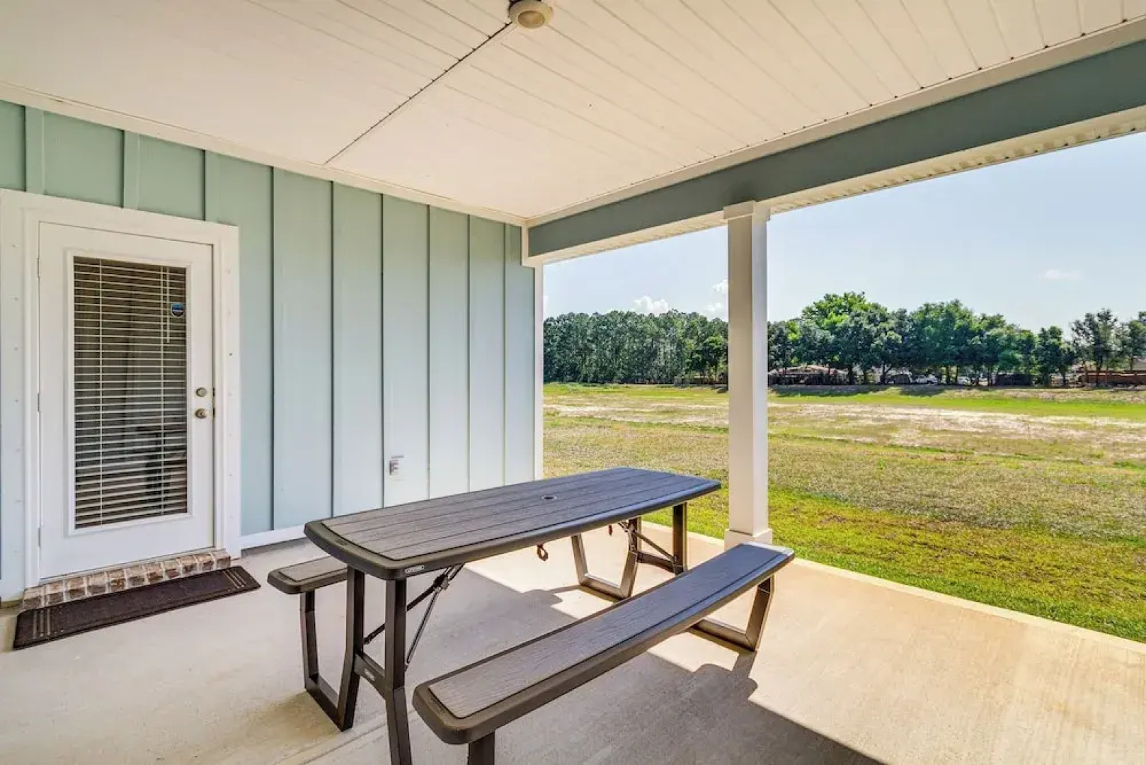 Gulf Breeze Home Rental: 8 Mi to Pensacola Beach!