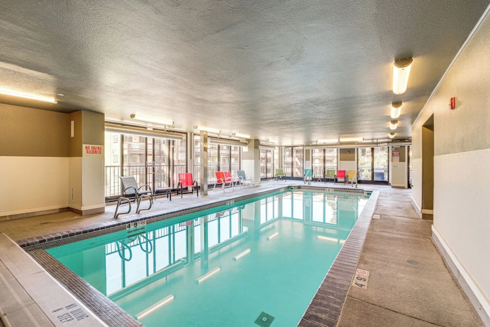 Resort Getaway on Lake Chelan: Pool + Beach Access