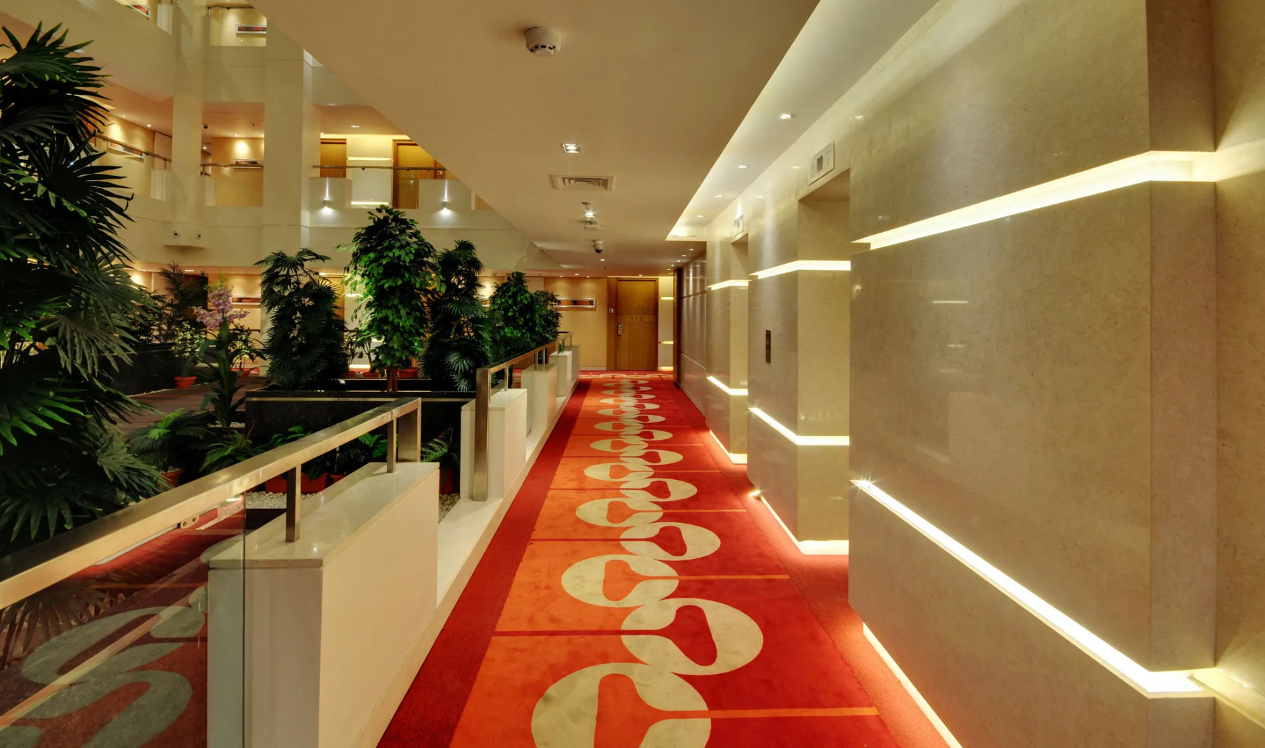 Platinum Hotel