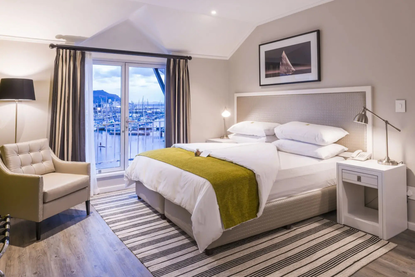 Simon's Town Quayside Hotel