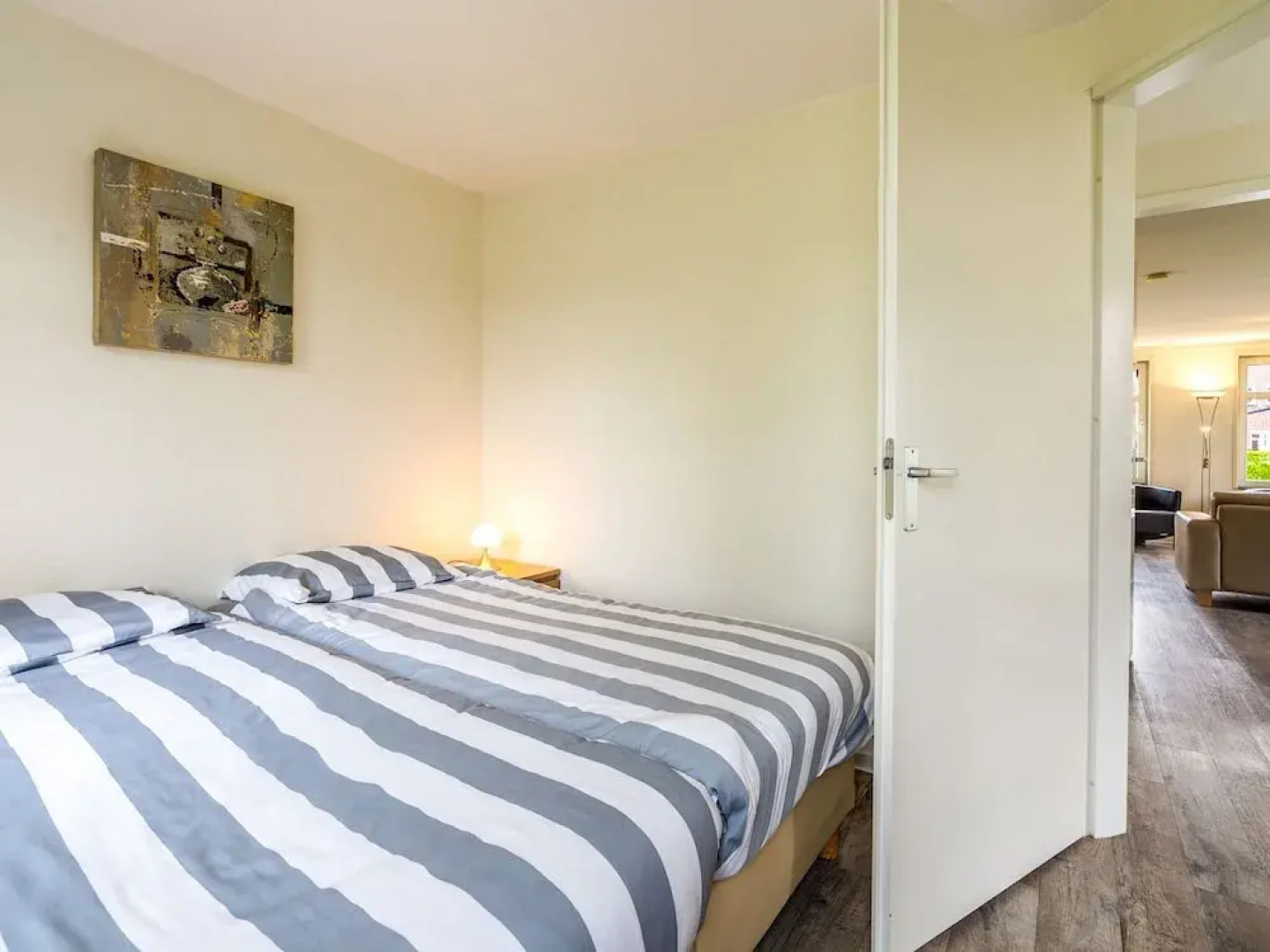 Breskens Haven: Relax, Explore & Dine