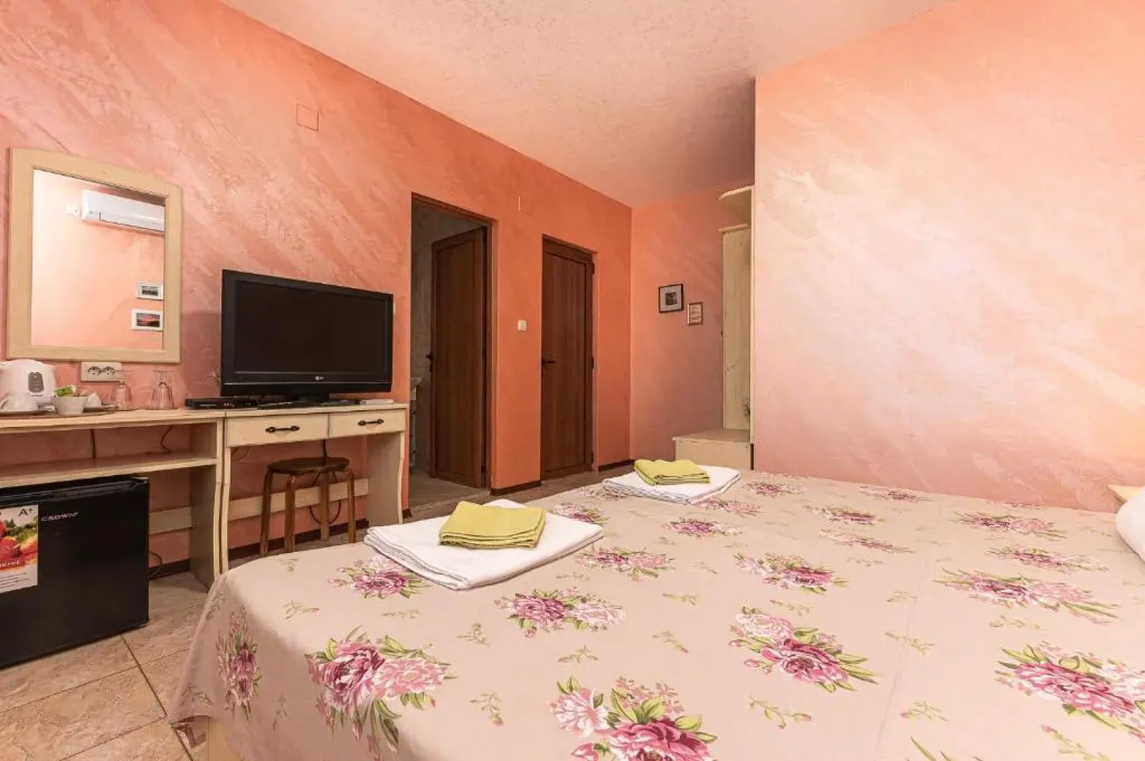 Semeen hotel i restorant Rajski zaliv