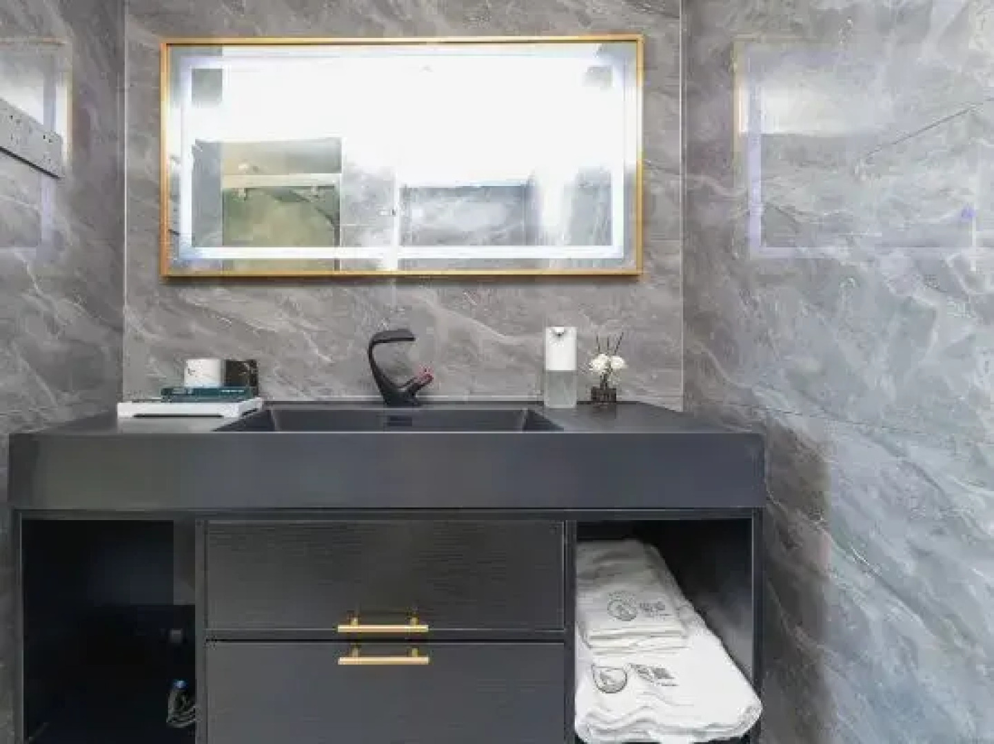 Losum Aixia Bihai Beach Seaview Homestay (Shengsi Gouqi Branch)