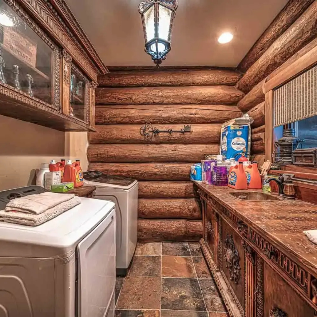 Forge Lake Lodge in Topton