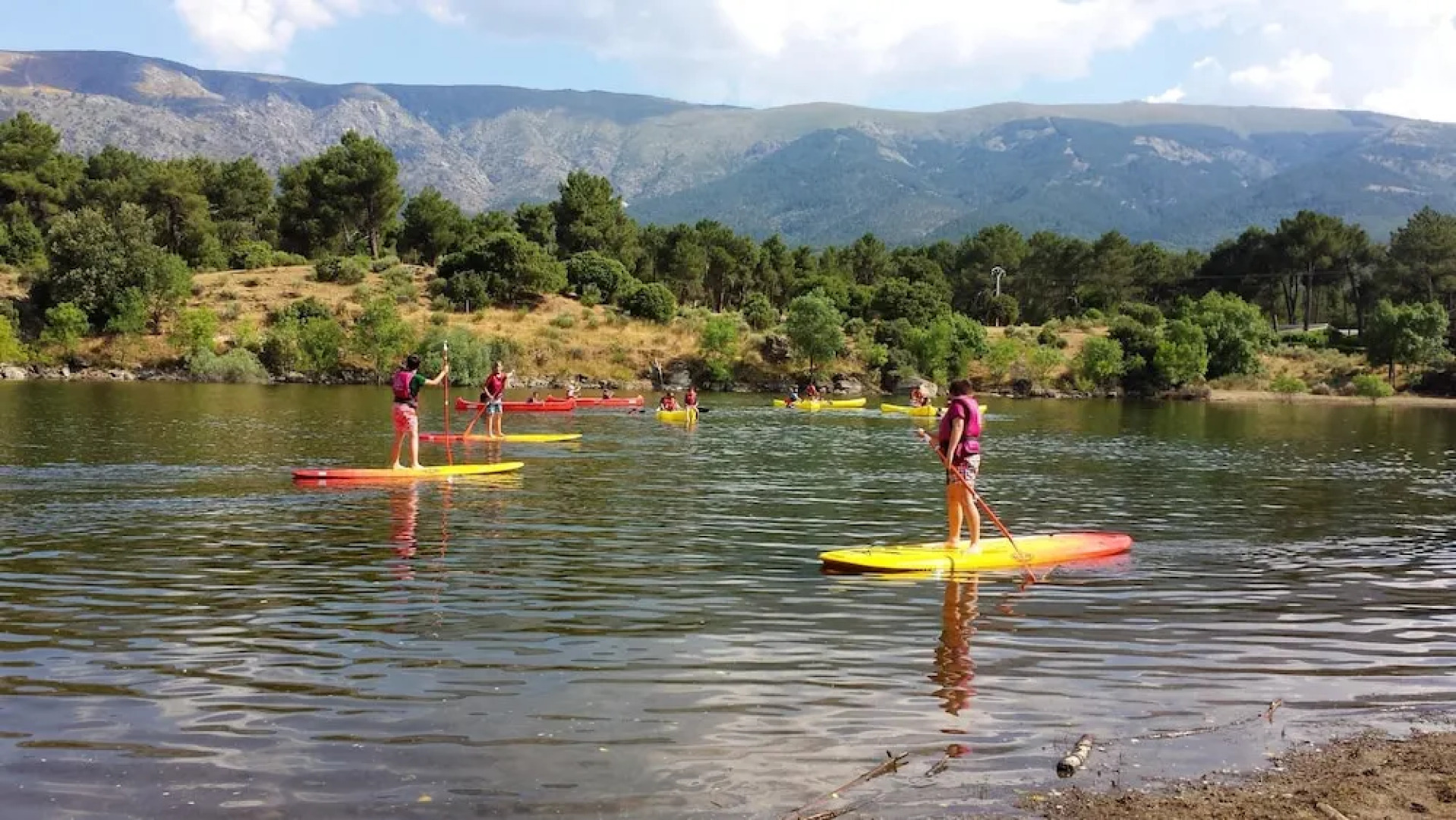 House With 9 Bedrooms in Navaluenga, With Wonderful Lake View and Encl