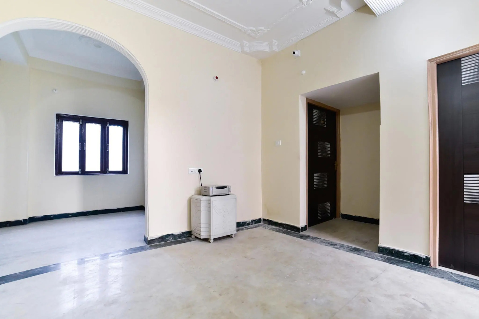 OYO Flagship 69407 Royal Brothers