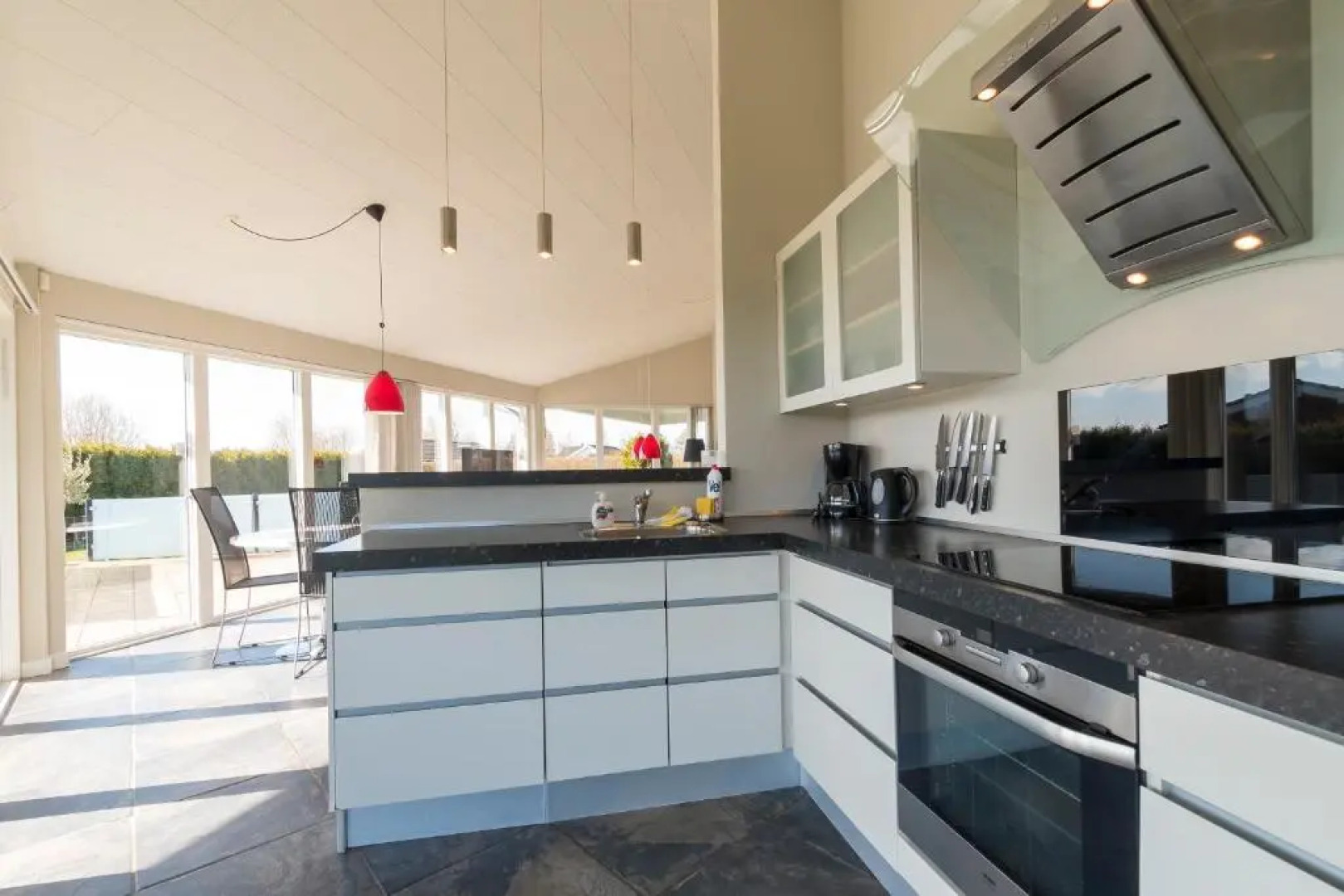 Luxury Holiday Home near Beach