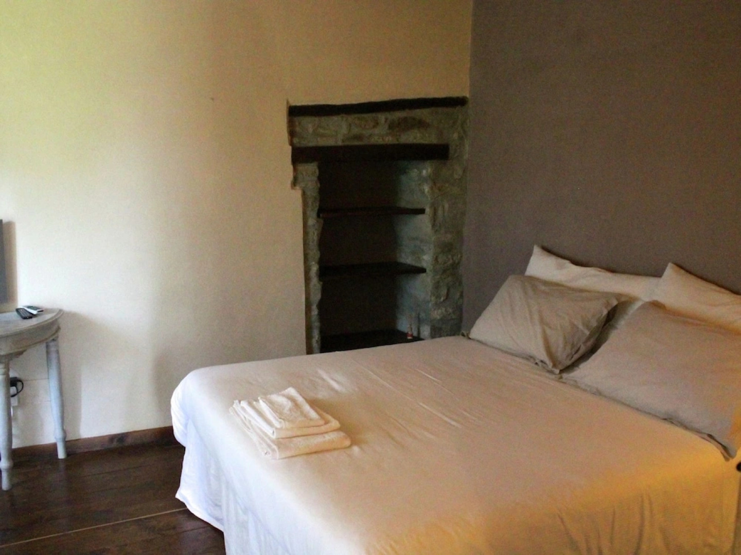 Lavish Villa in Imola Amid the Forest