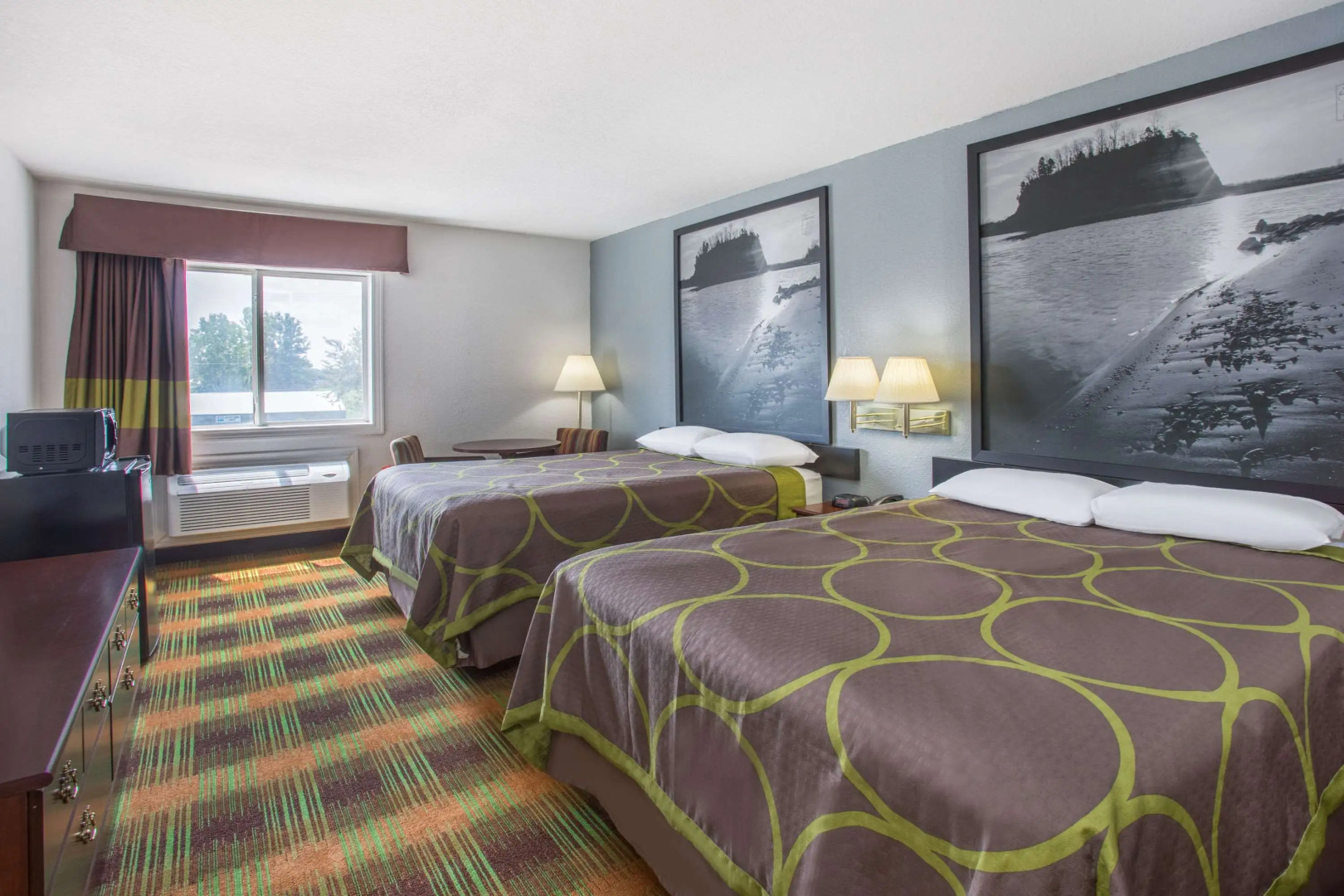 Super 8 by Wyndham Sweet Springs