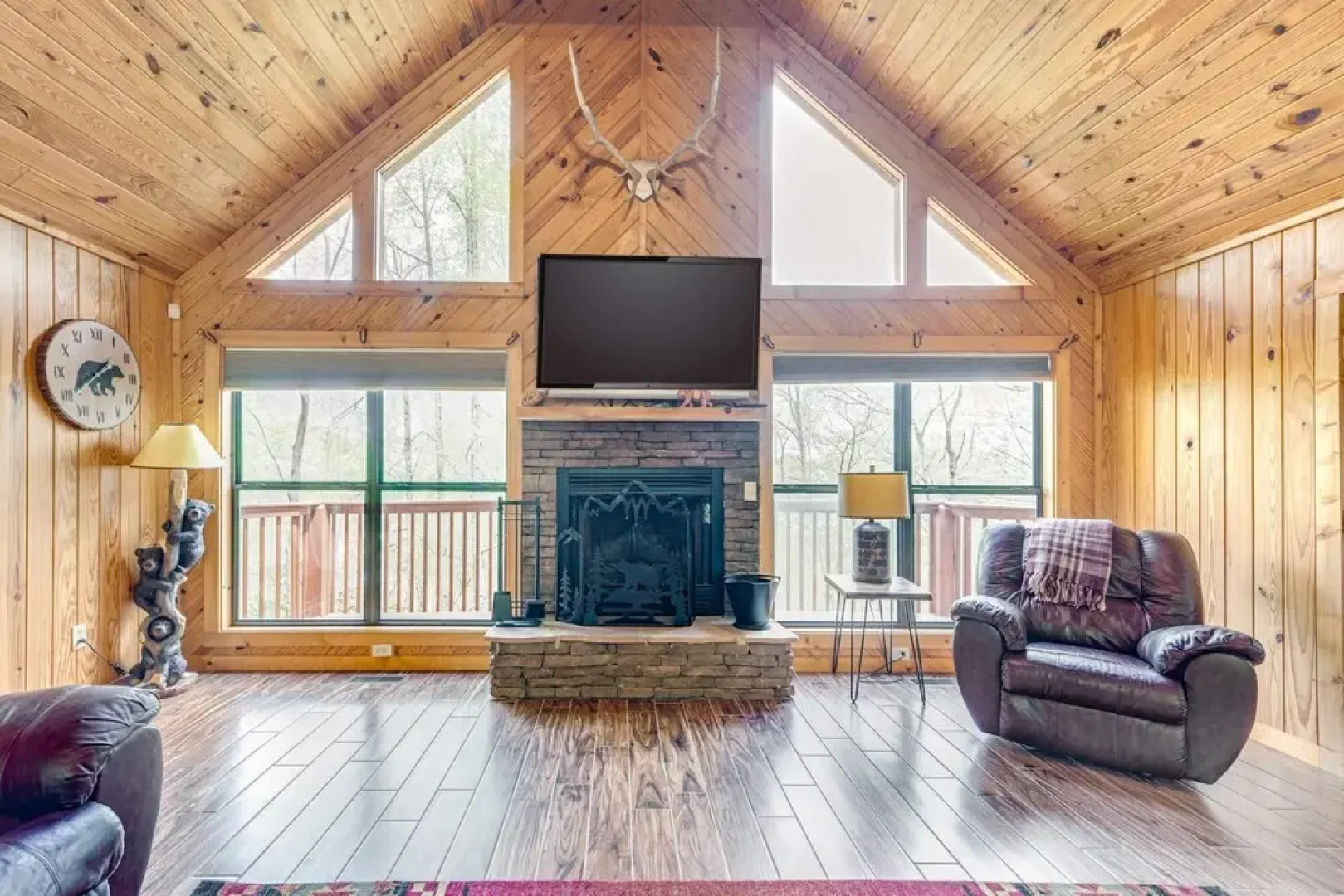 Sage Grass Retreat Wears Valley Cabin w Hot Tub Game Room Wraparound Deck