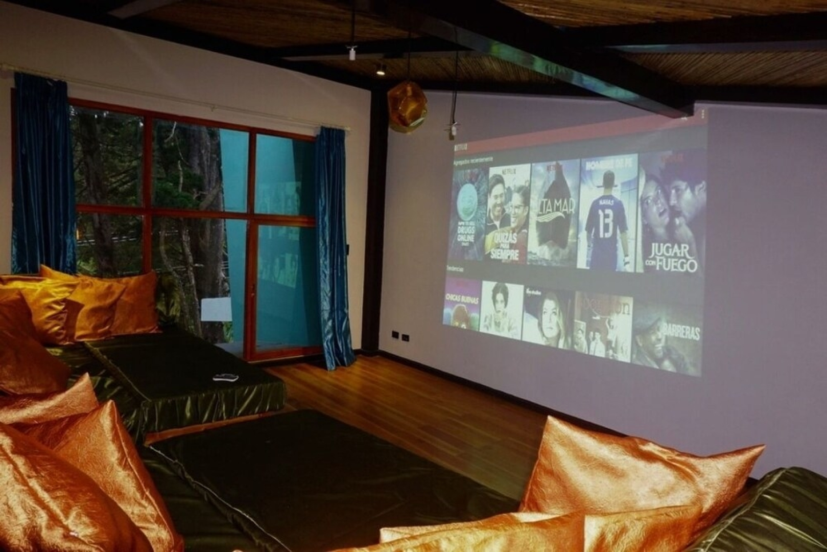 Room With Jacuzzi, Vacation Spa House With Turkish Bath