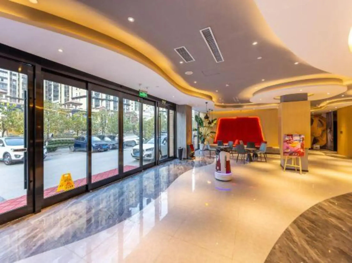 Ibis Hotel (Longnan Railway Station)