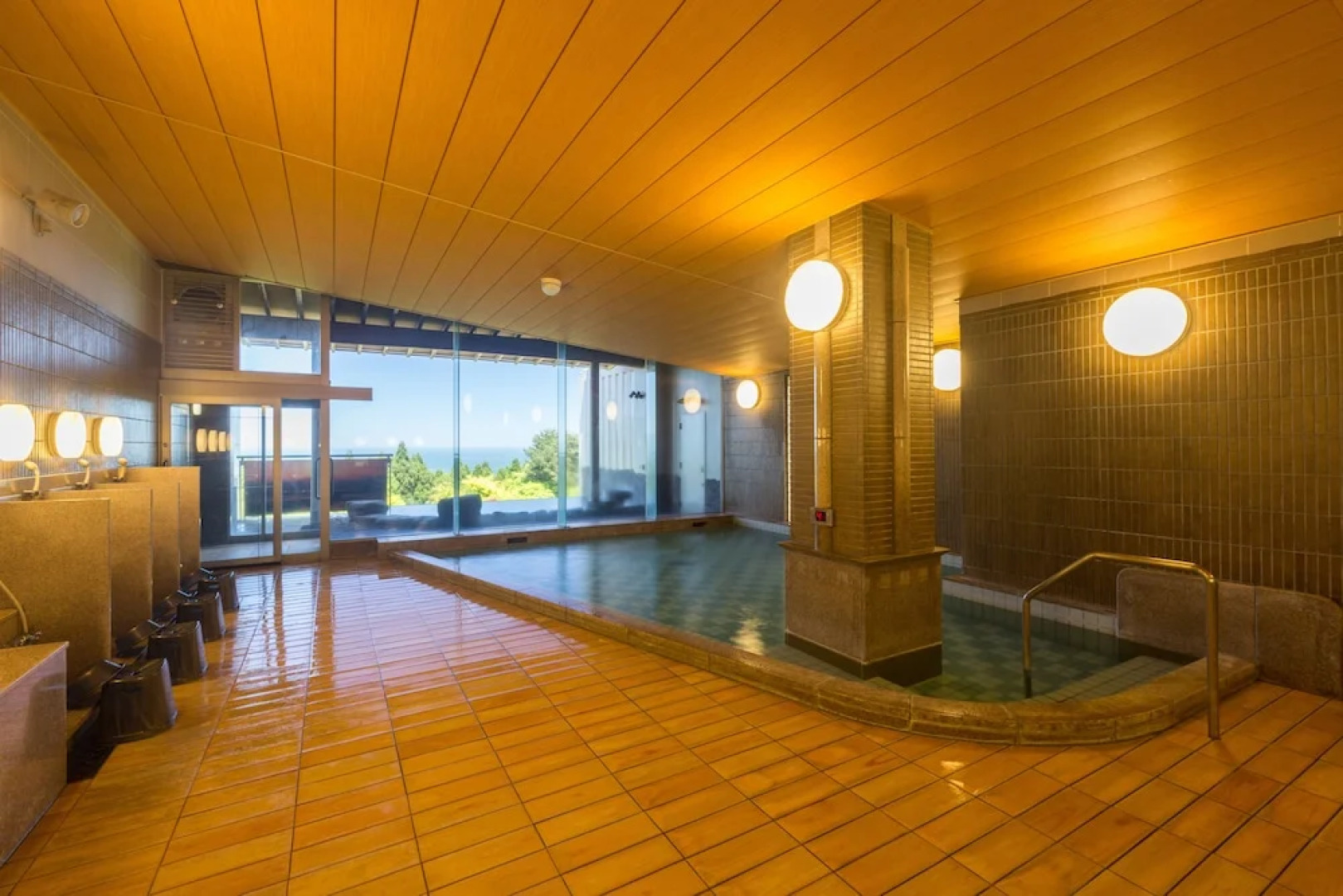 Amaharashi Onsen Isohanabi