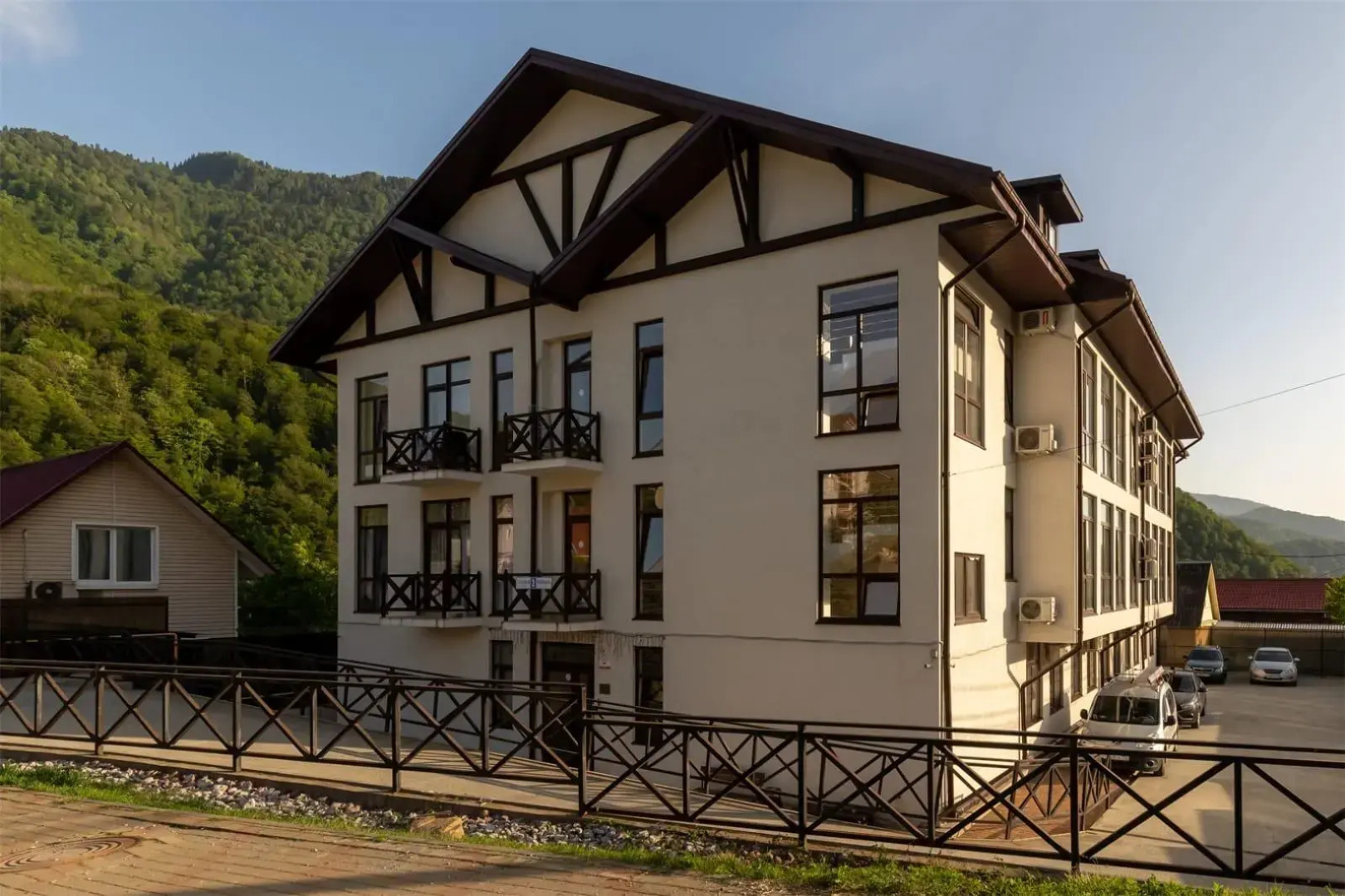 Апартаменты на улице Плотинная 2