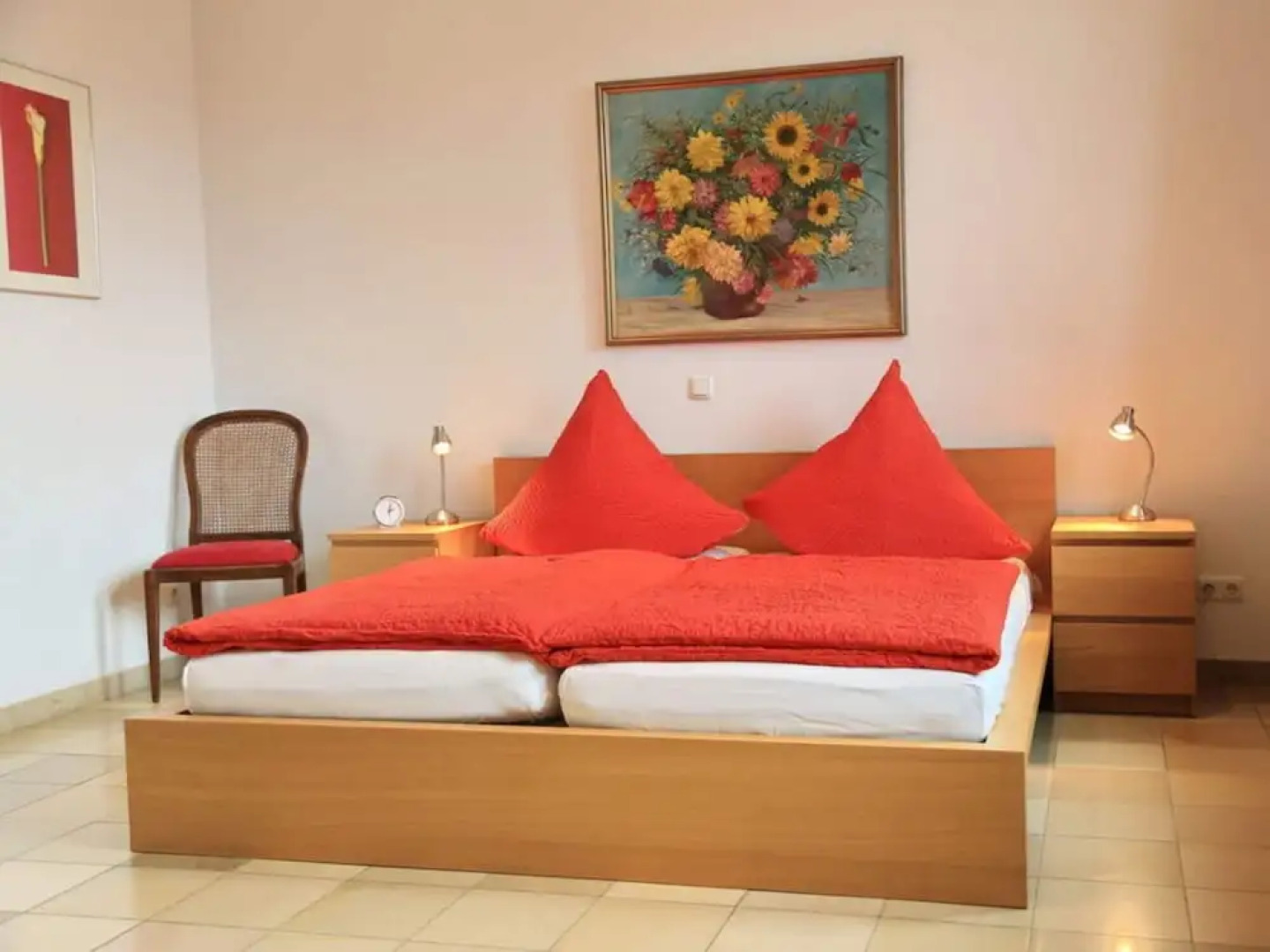 Apartment Pinot Noir