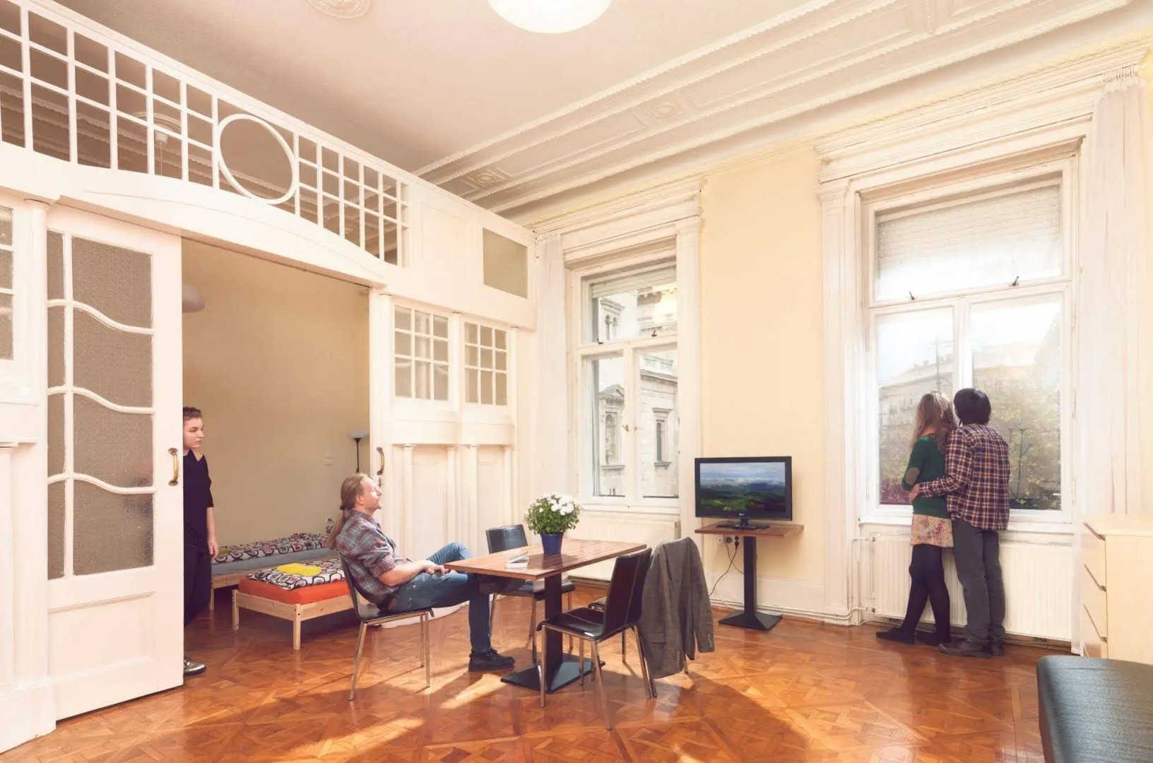 Pal's Hostel & Apartments