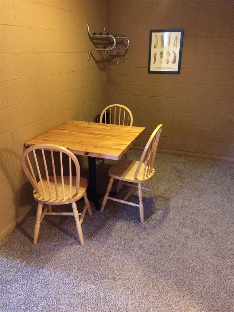 The Willard Munger Inn