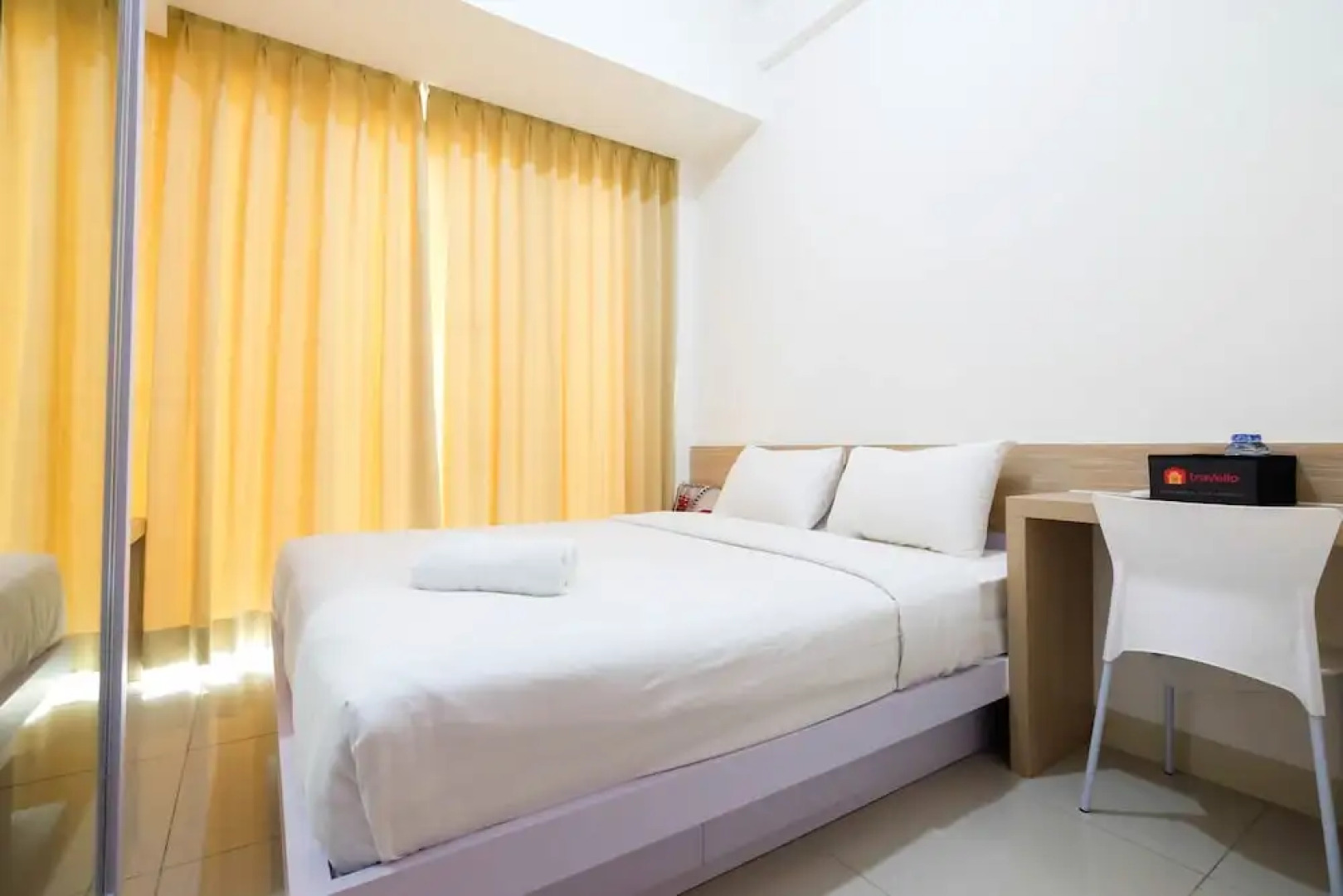 Cozy Studio Tree Park Apartment near BSD City
