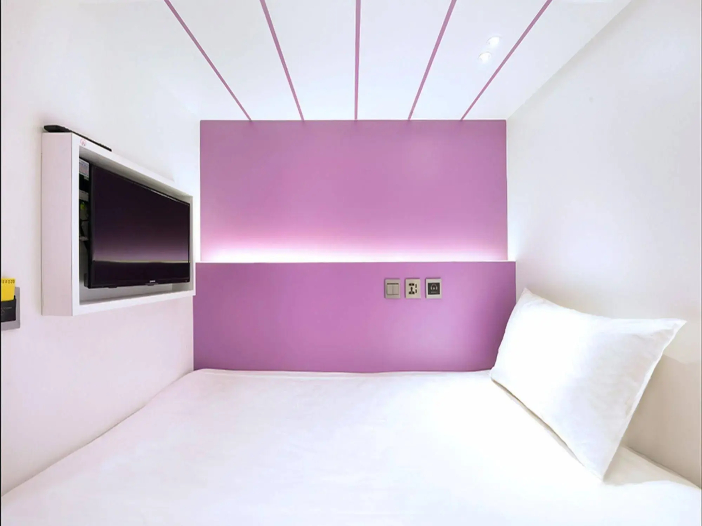 UINN TRAVEL - Hostel