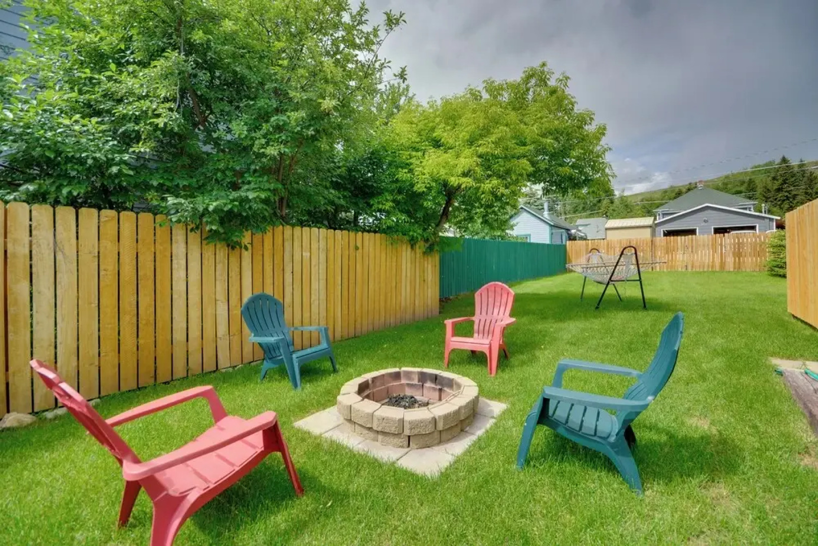 Red Lodge Retreat w/ Hot Tub: 3 Blocks to Downtown