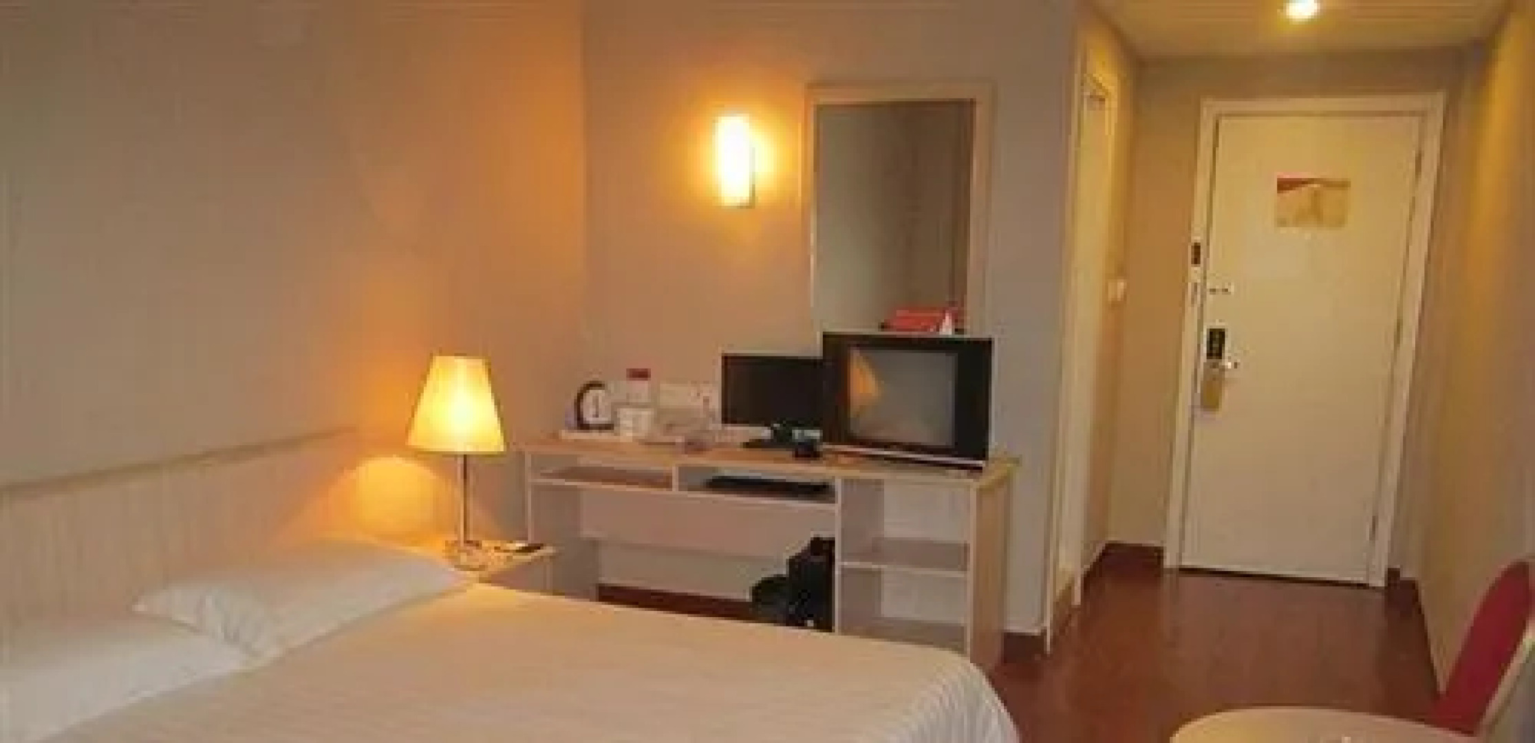 Sunny Day Hotel Ezhou