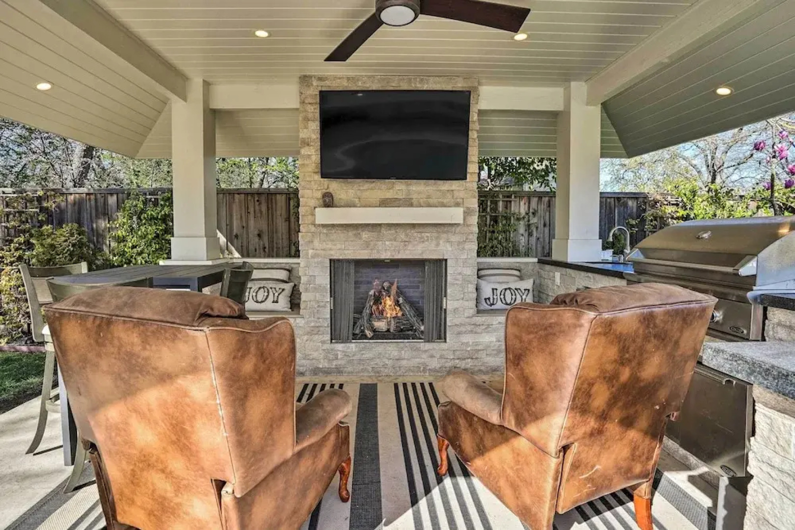 Pleasant Hill Studio w/ Pool & Hot Tub Access