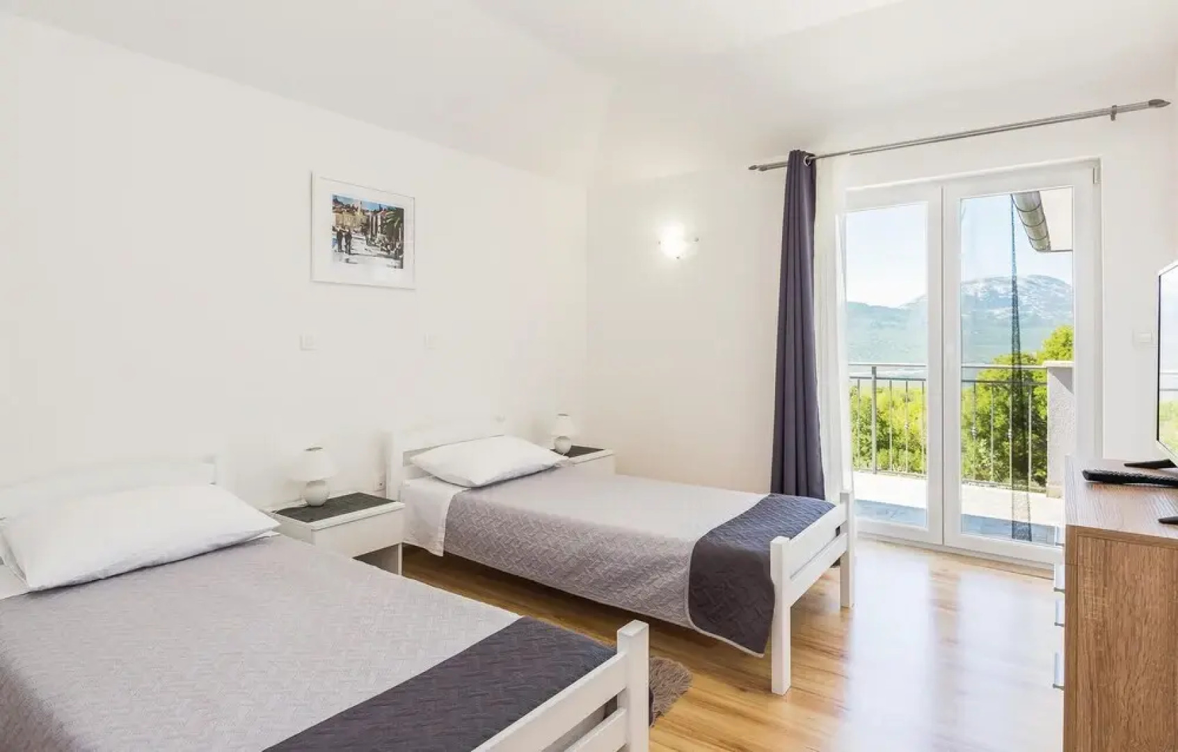 Awesome Home in Blato na Cetini With Wifi and 4 Bedrooms