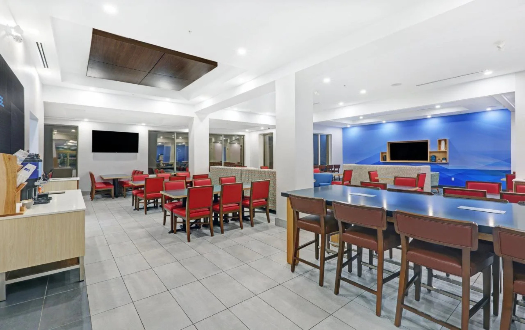 Holiday Inn Express & Suites Woodstock South by IHG