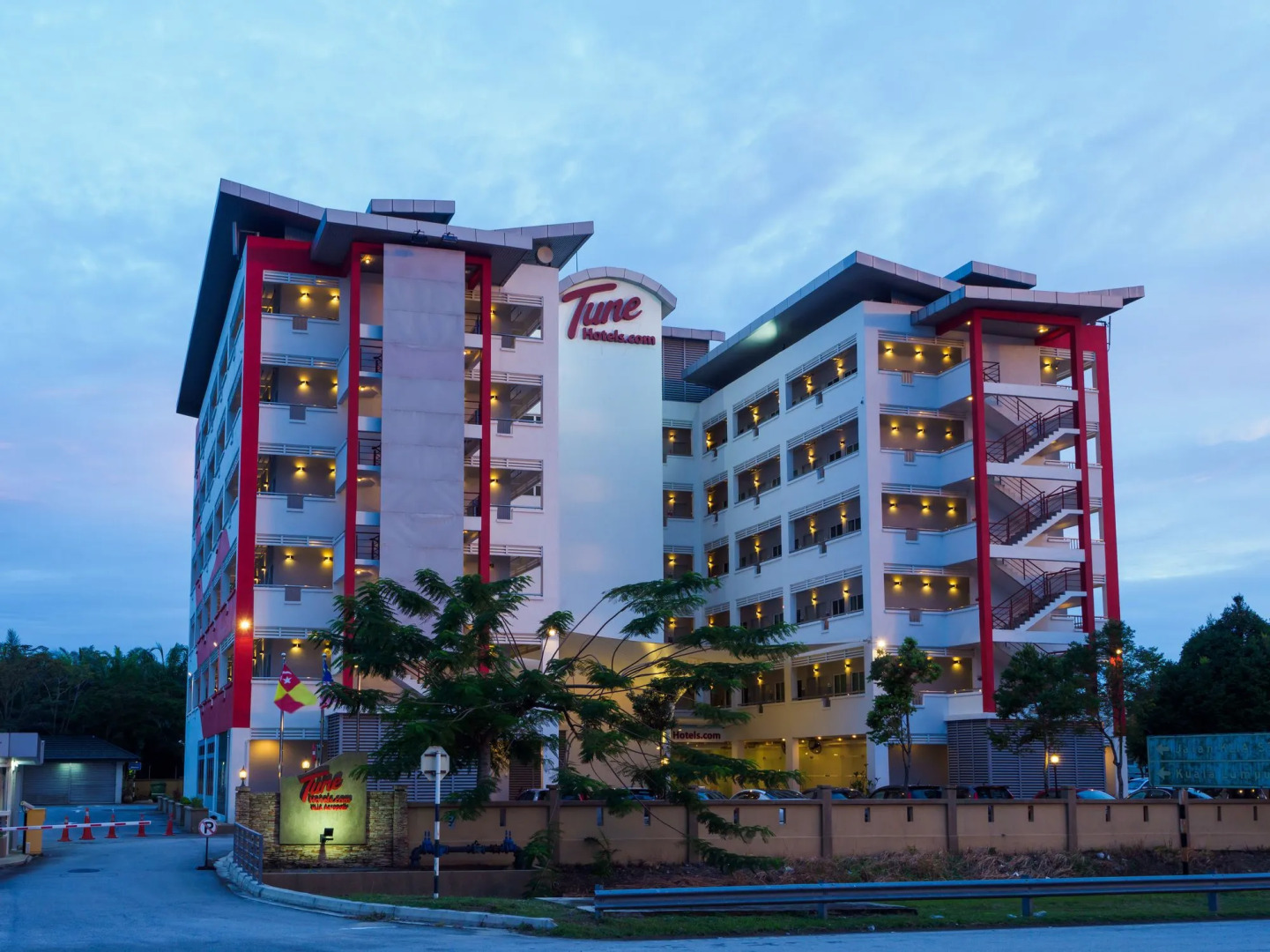 Tune Hotel KLIA Aeropolis