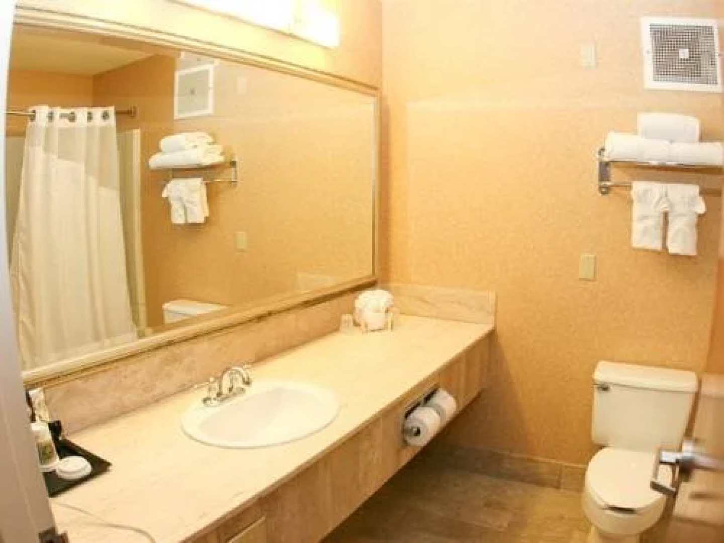 Holiday Inn Waterbury