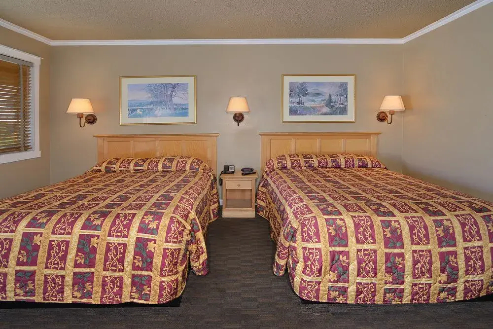 Surf Motel and Gardens