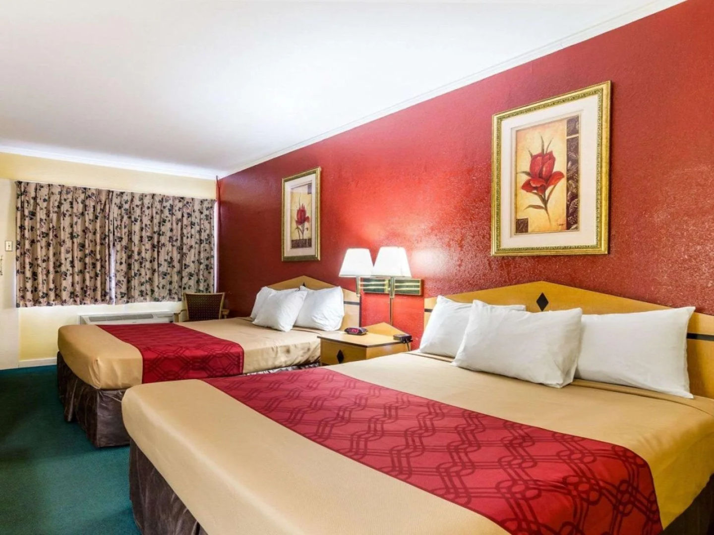 Econo Lodge Topeka Blvd.