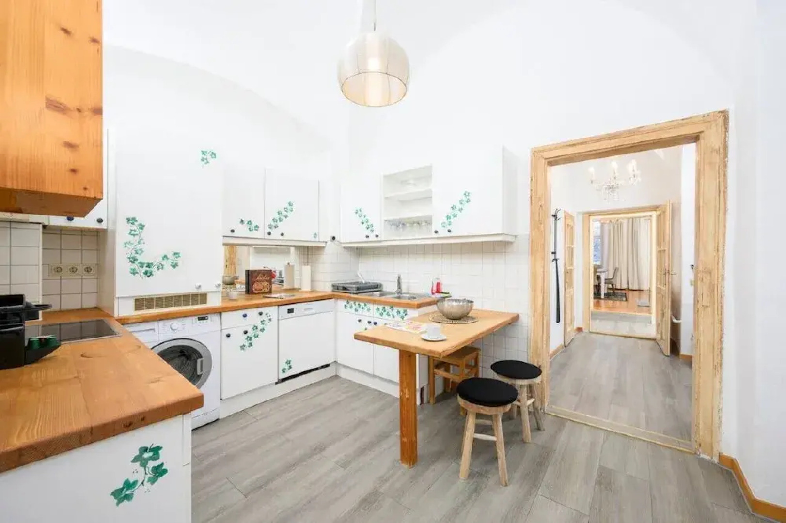 Spacious 2BR Stay for 6 Heart of Mödling